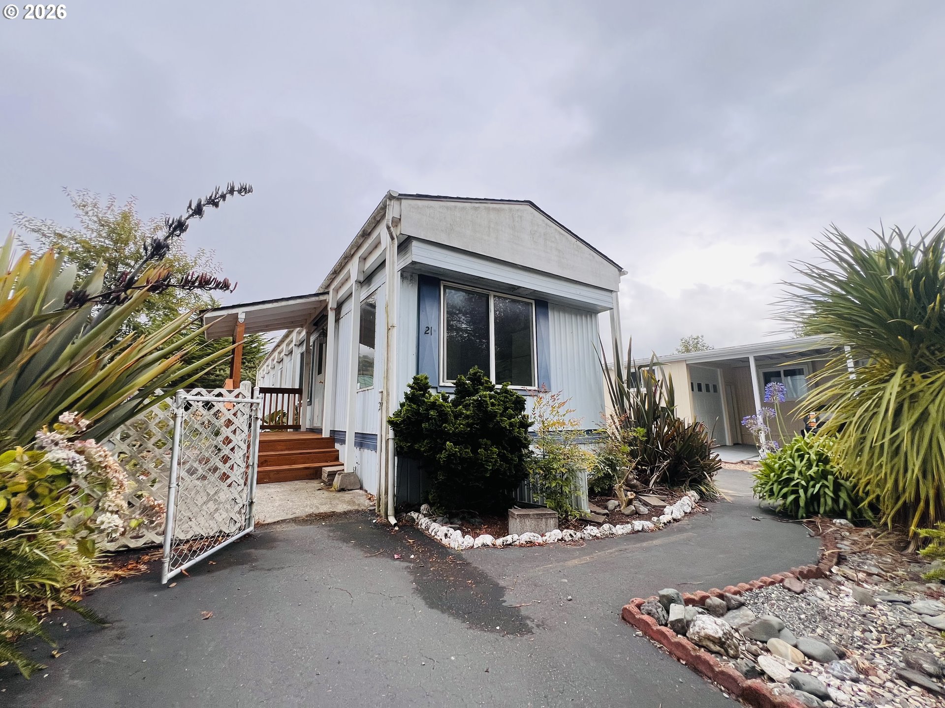 15505 Oceanview Dr Property Photo 1