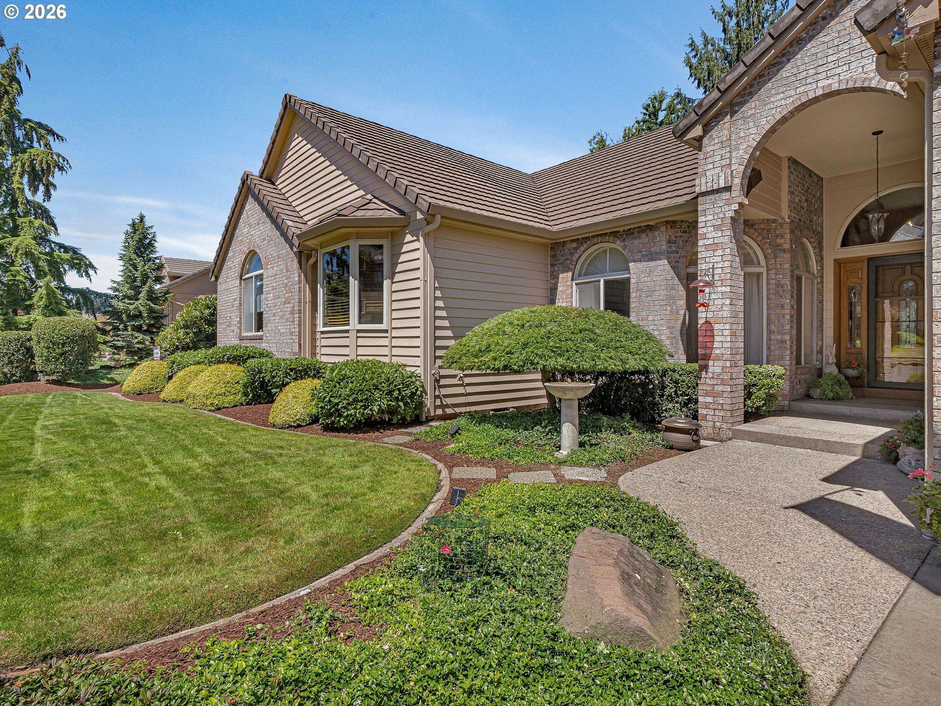 1631 Nw Lacamas Dr Property Photo 3