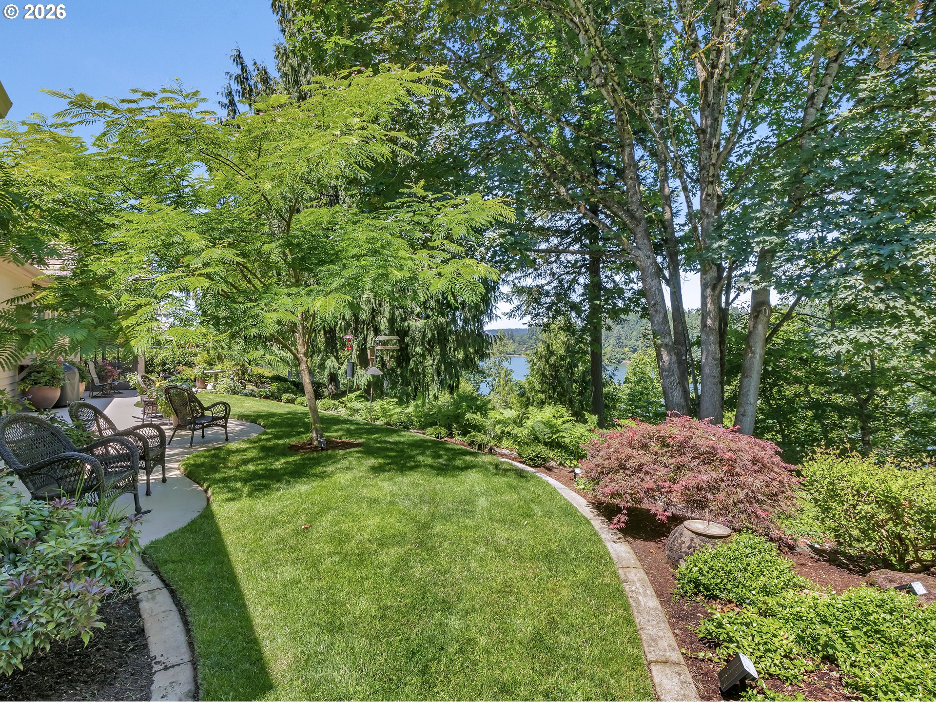 1631 Nw Lacamas Dr Property Photo 6