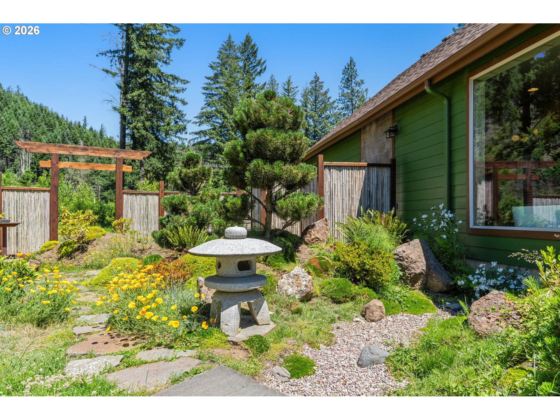 49164 Mckenzie Hwy Property Photo 35