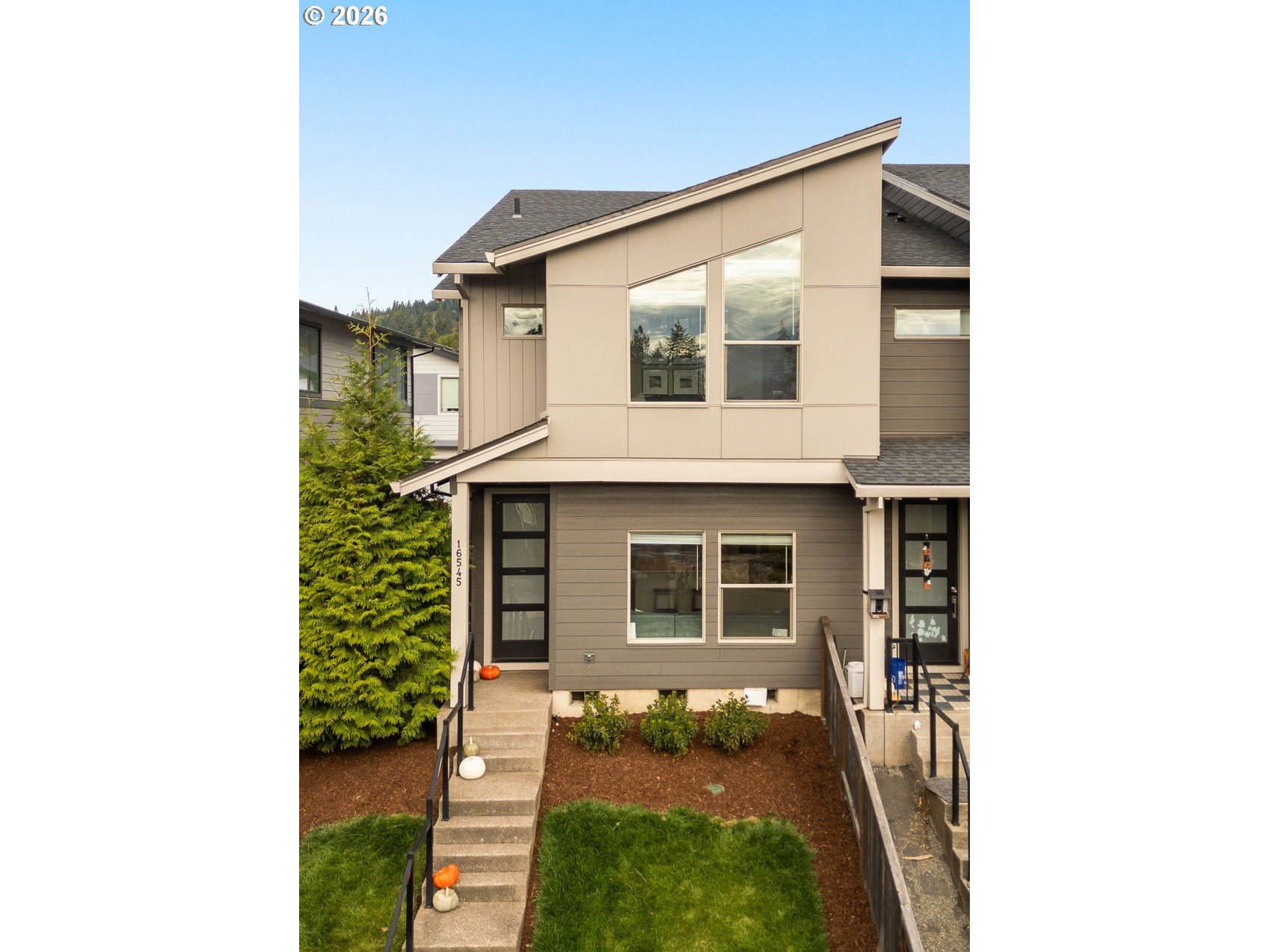 16545 Se Sunshower Pl Property Photo 1