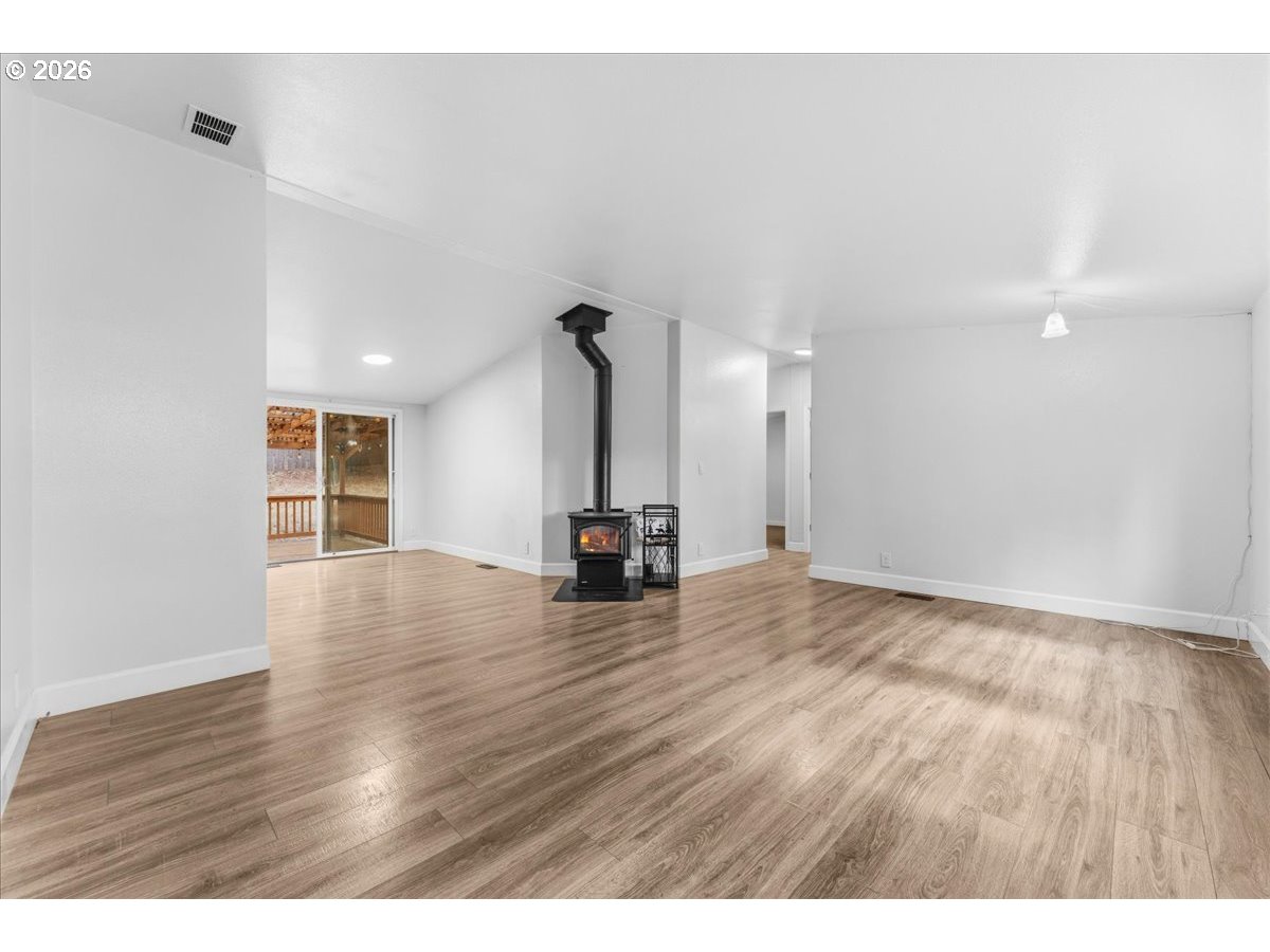 162 C St Property Photo 3