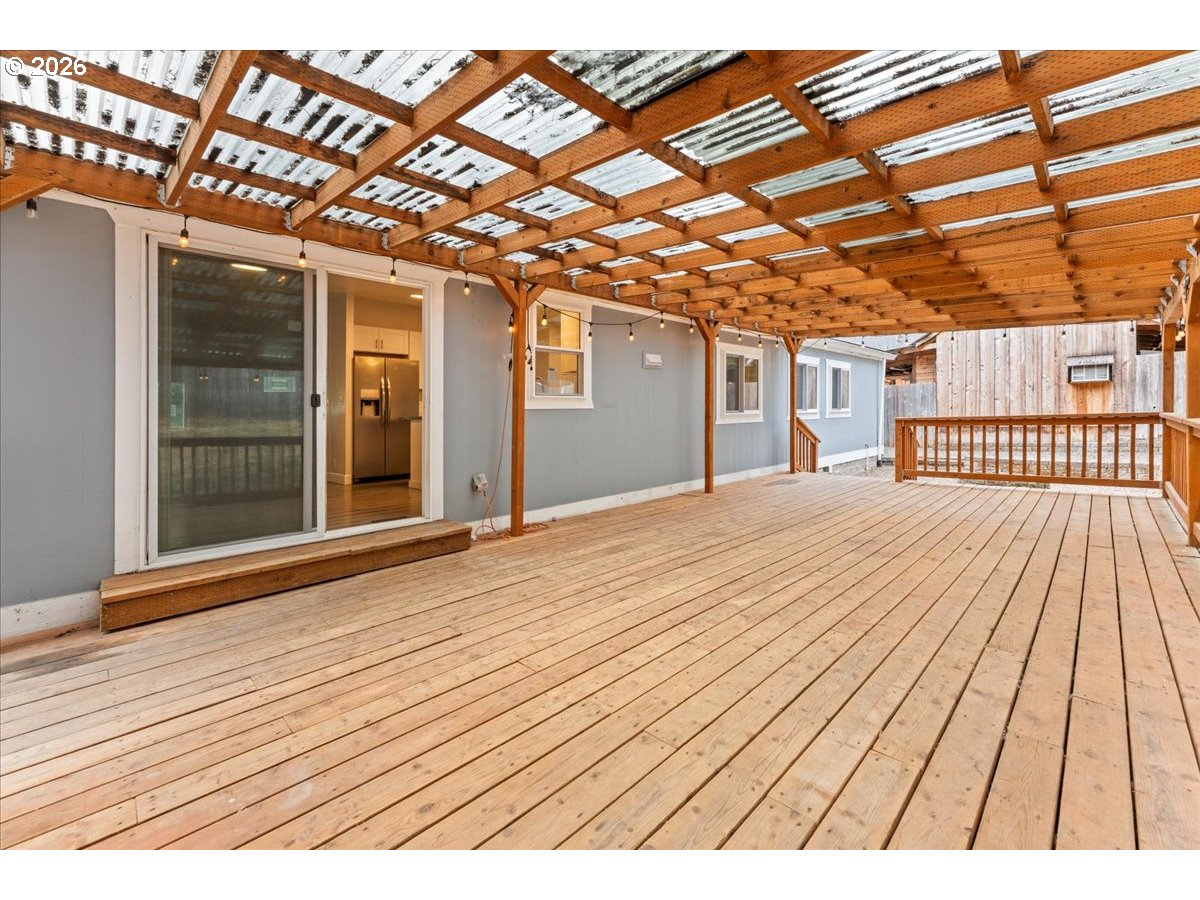 162 C St Property Photo 30
