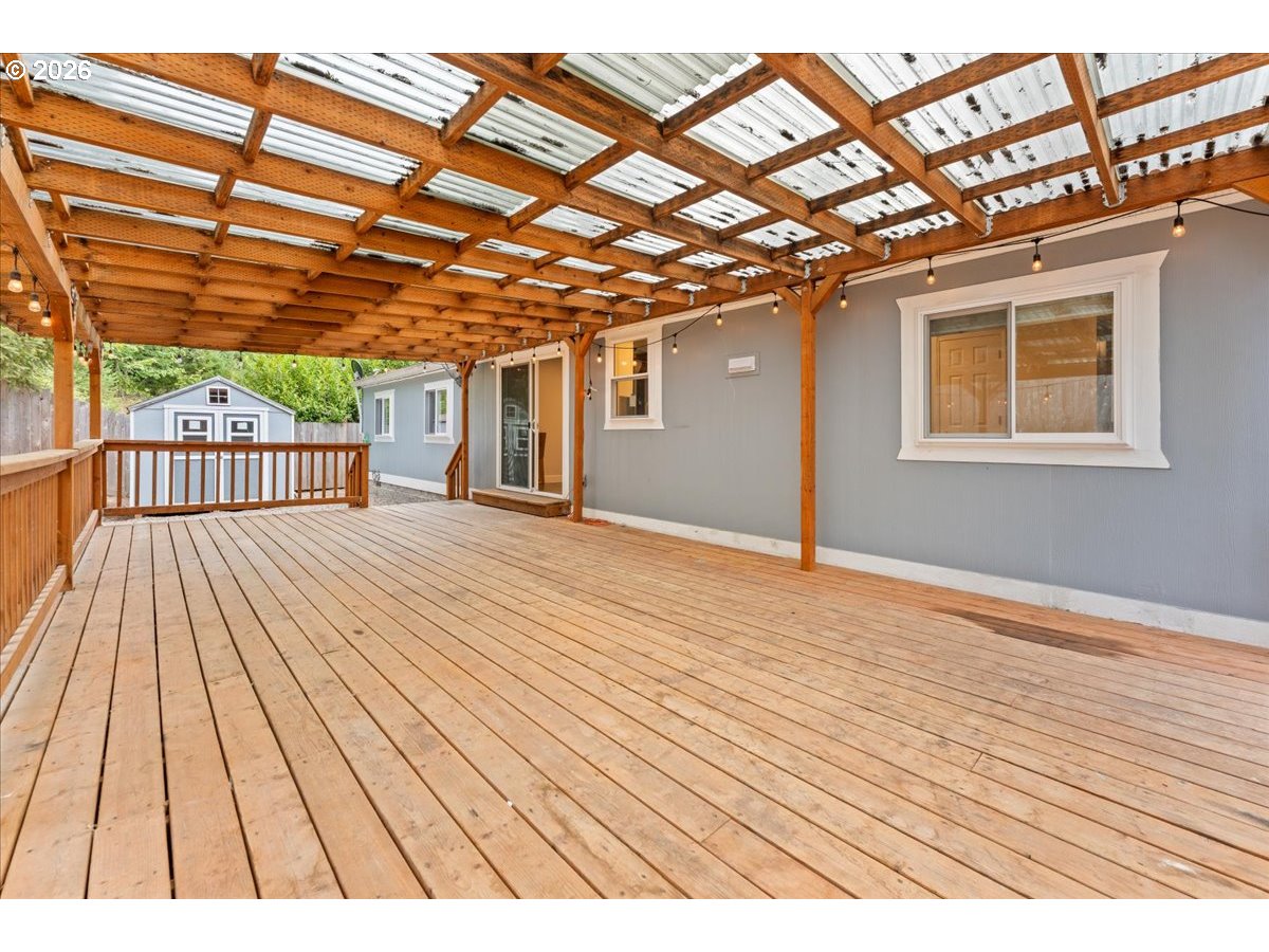 162 C St Property Photo 31