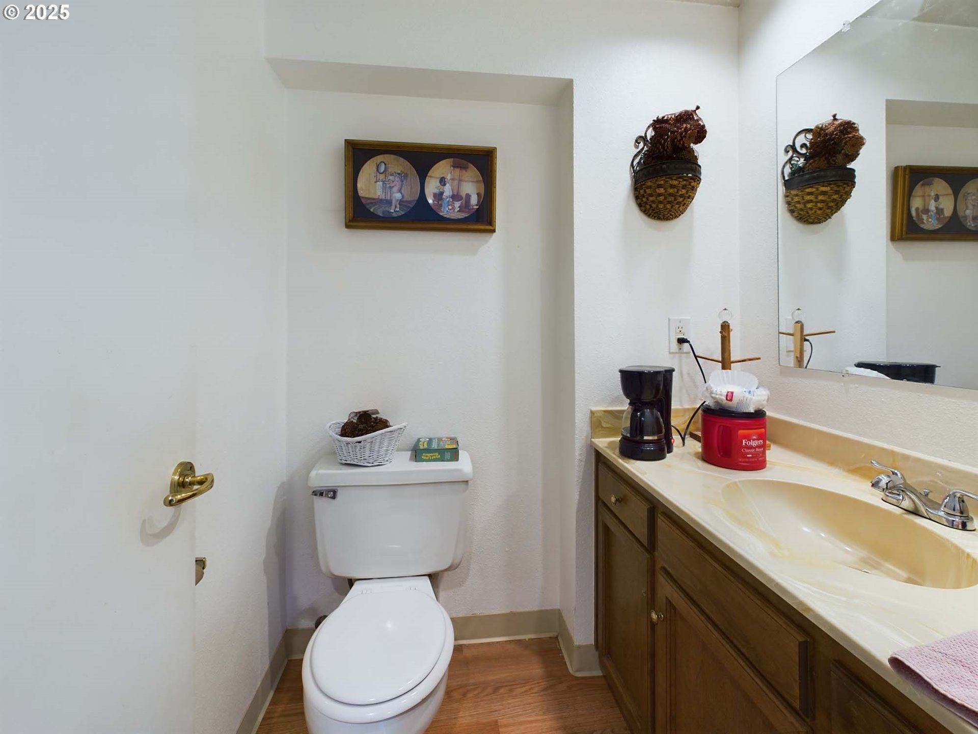 1879 Lexington Cir Se Property Photo 7