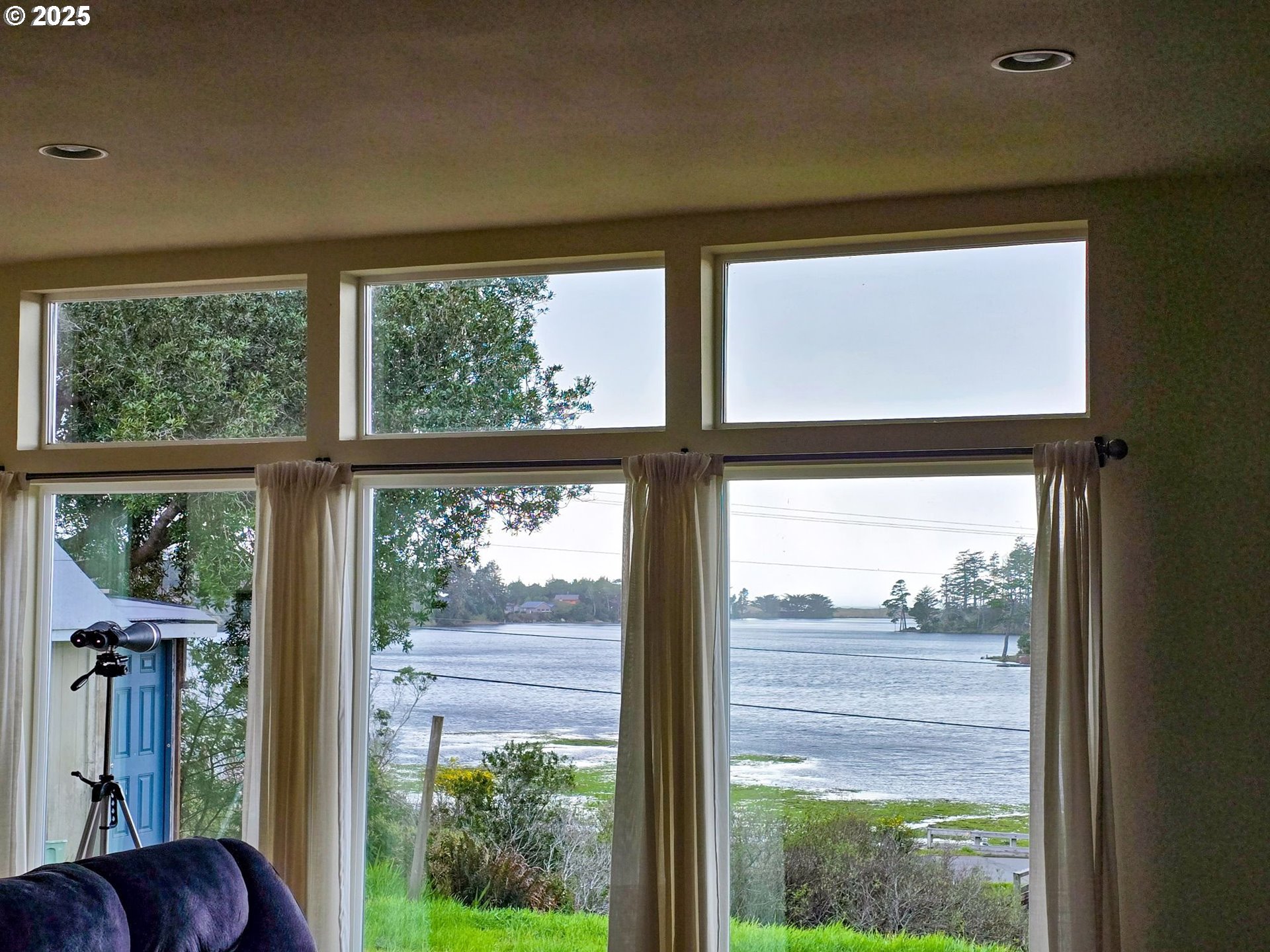 654 Madrona Ave Property Photo 7