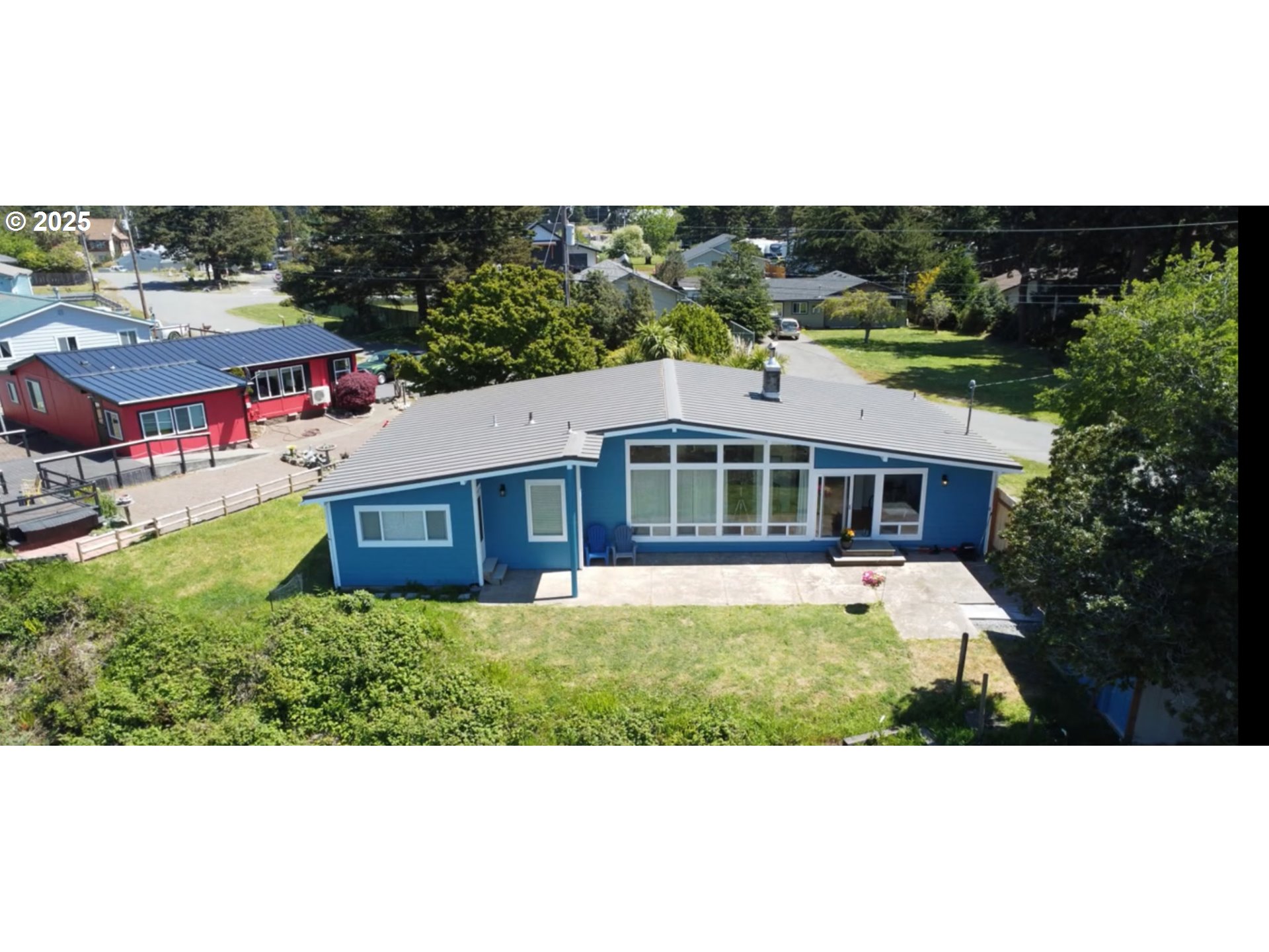 654 Madrona Ave Property Photo 24