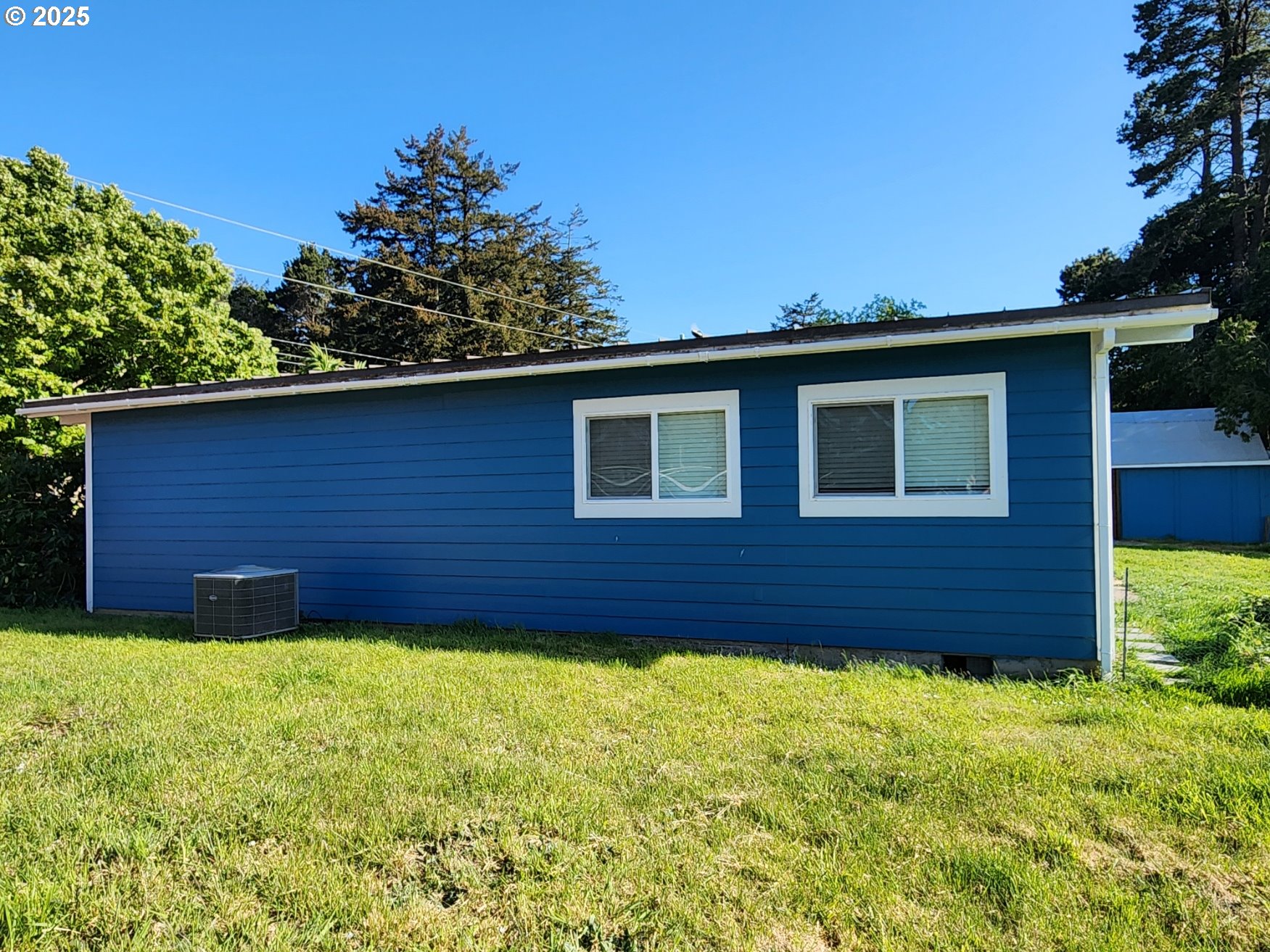 654 Madrona Ave Property Photo 39