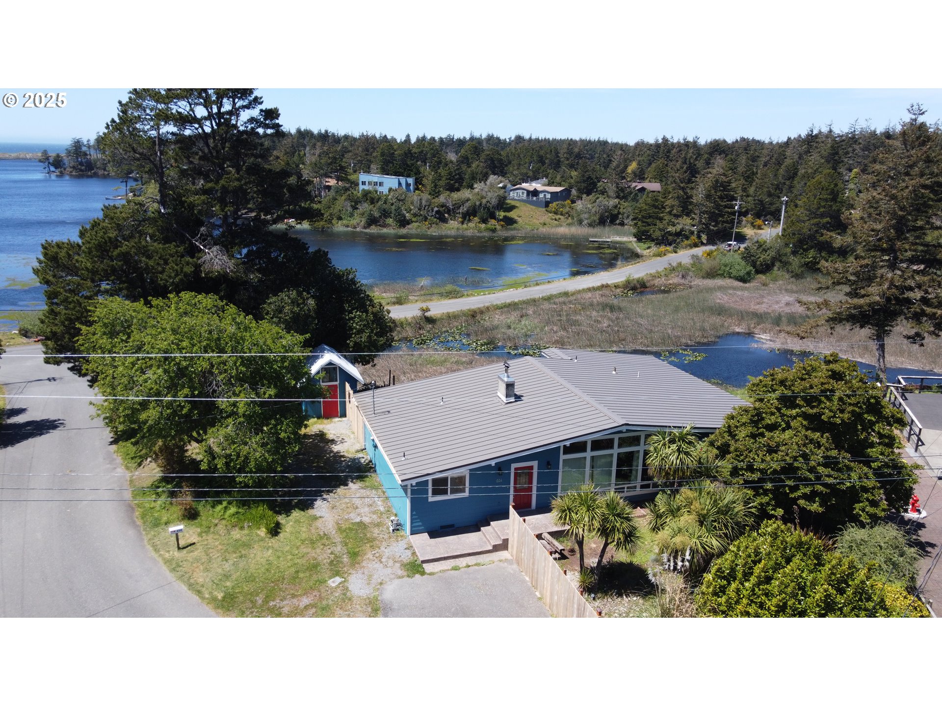 654 Madrona Ave Property Photo 45