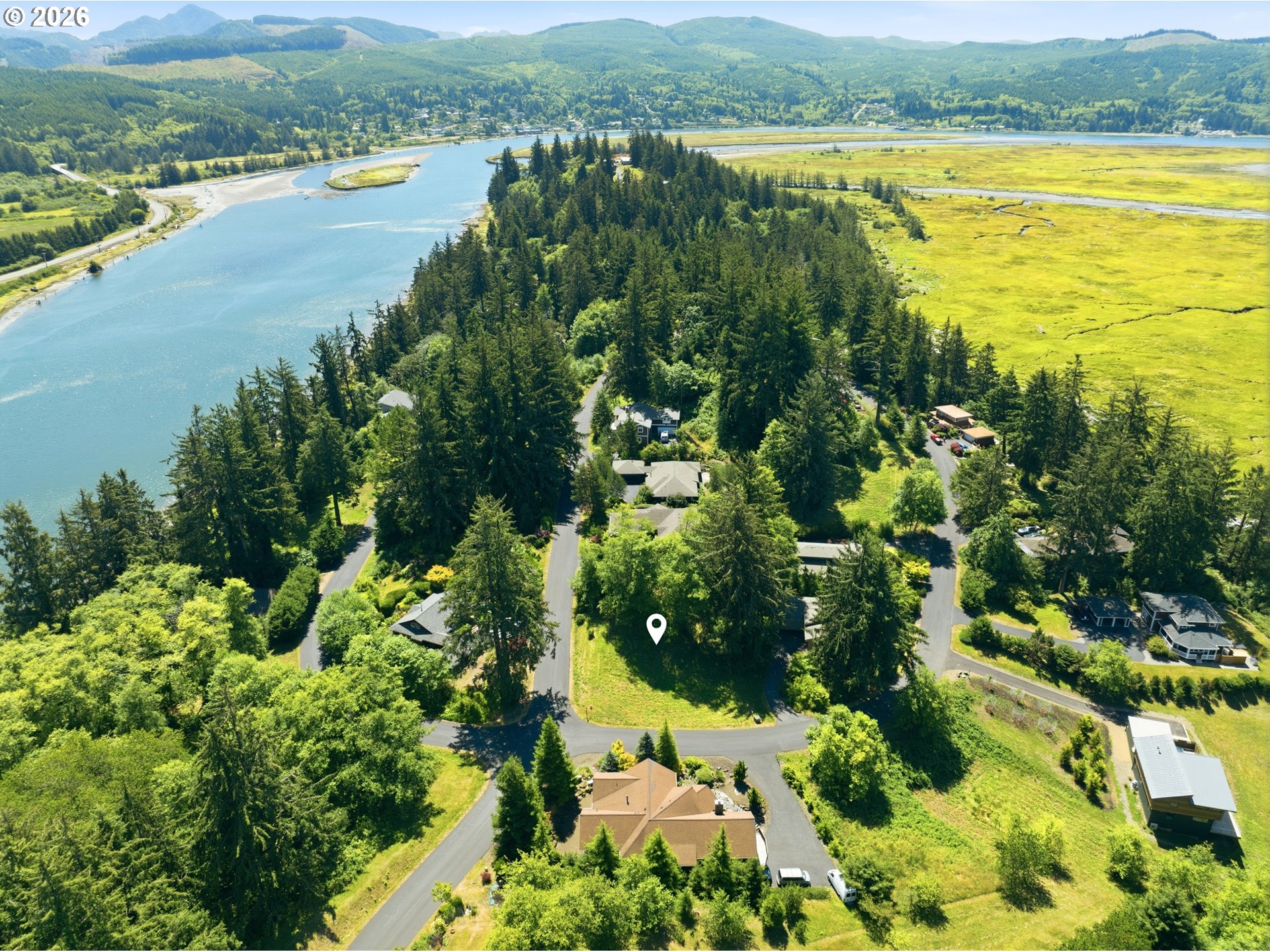 Nehalem Point Dr Property Photo 4