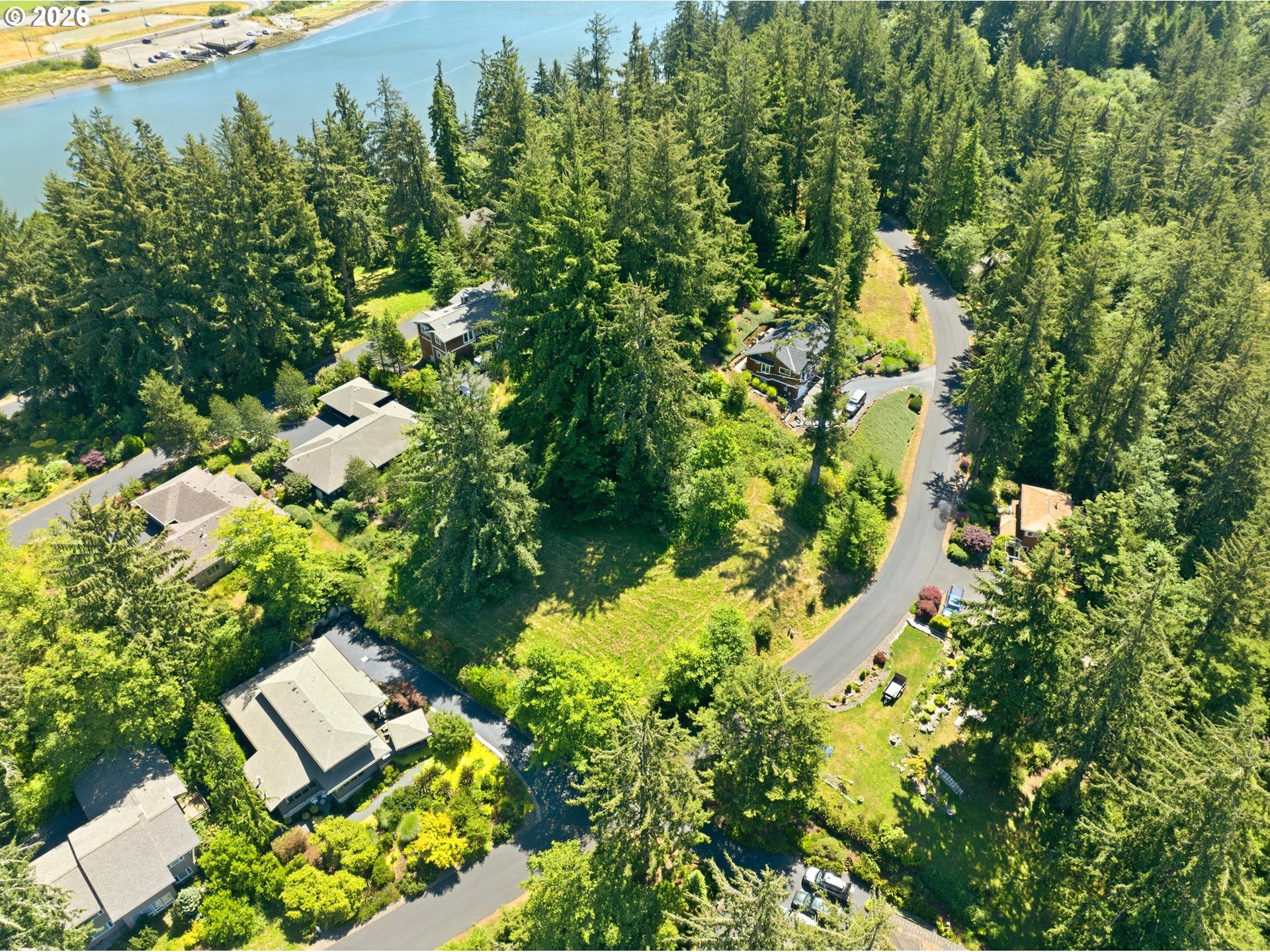Nehalem Point Dr Property Photo 8