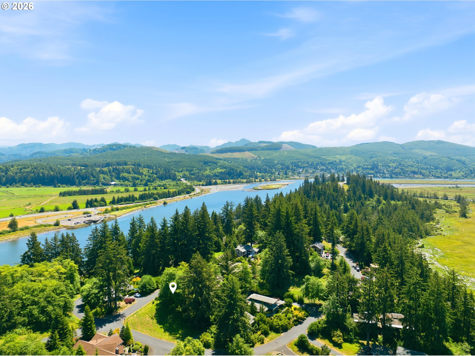Nehalem Point Dr Property Photo 16