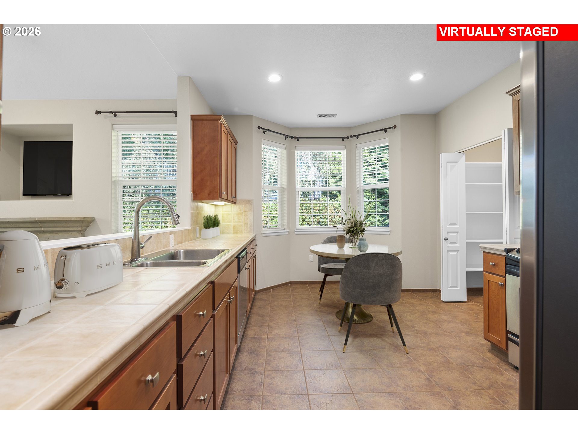 4890 Summerlinn Way Property Photo 10