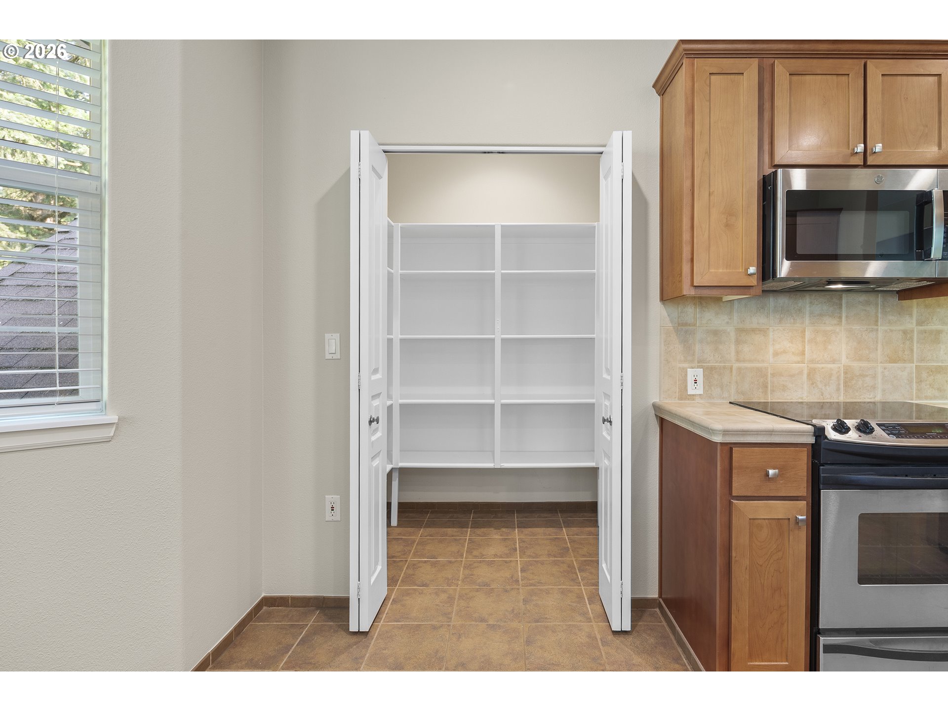 4890 Summerlinn Way Property Photo 14