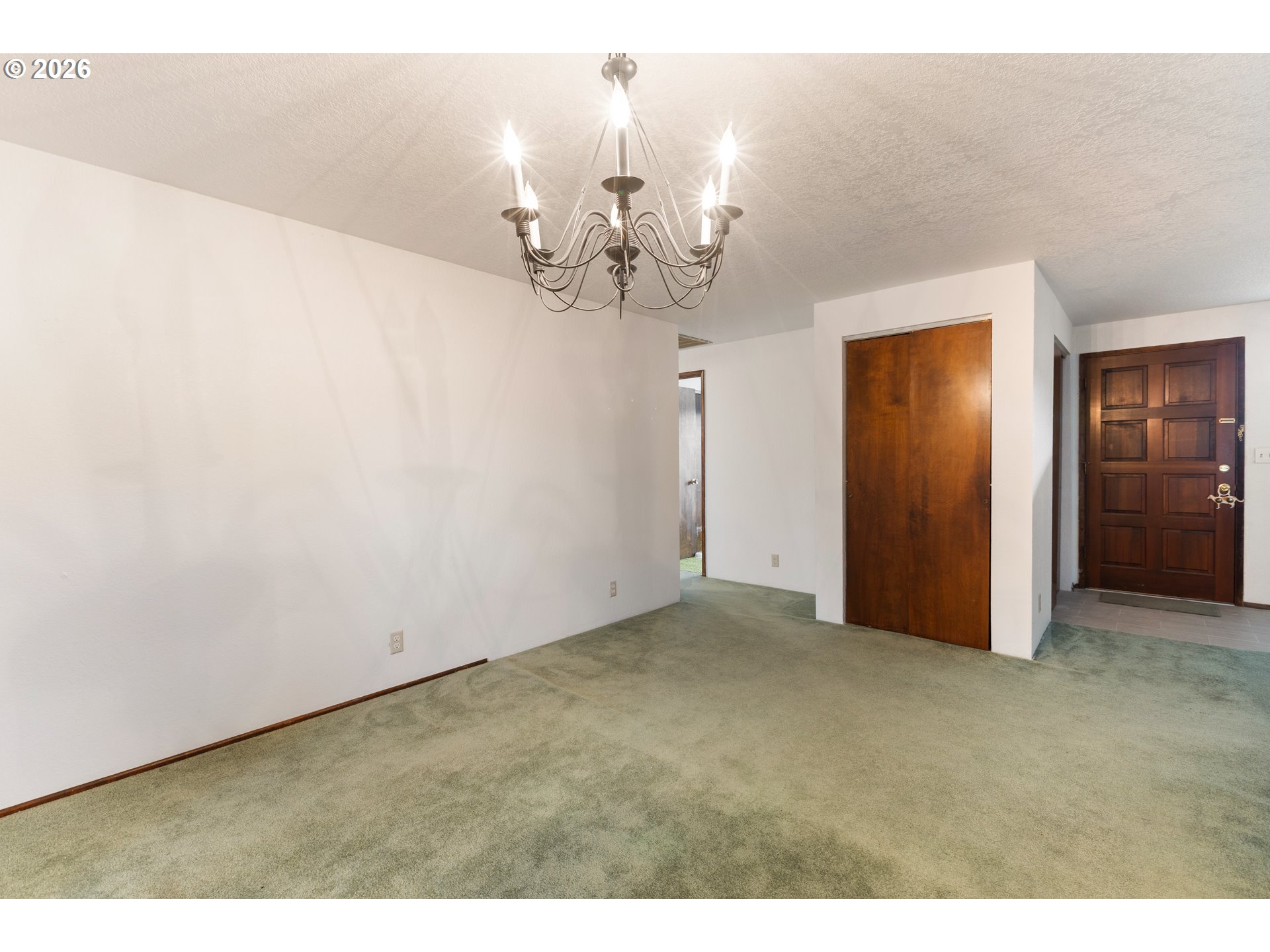 273 Eddy St Property Photo 15