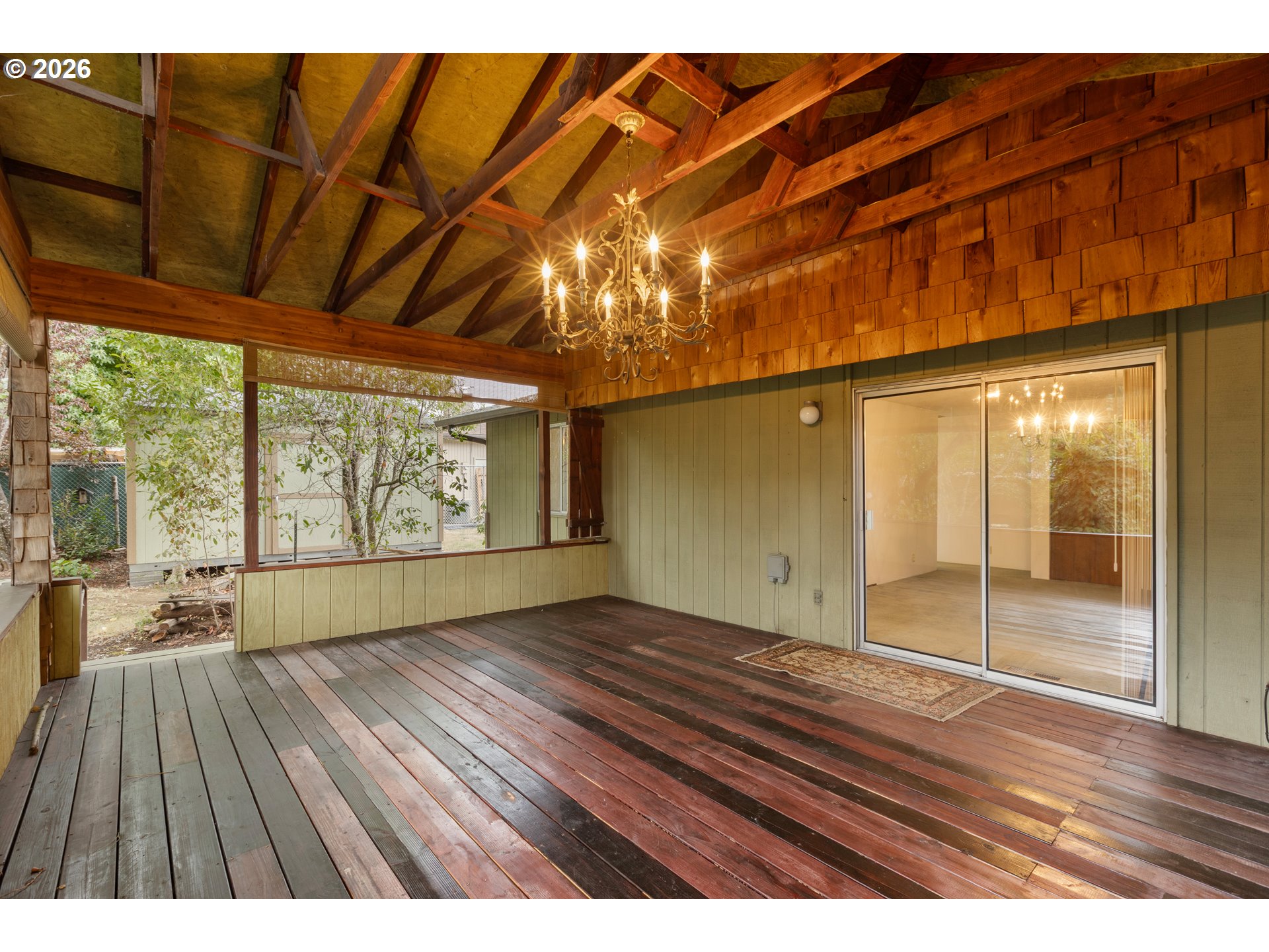 273 Eddy St Property Photo 33