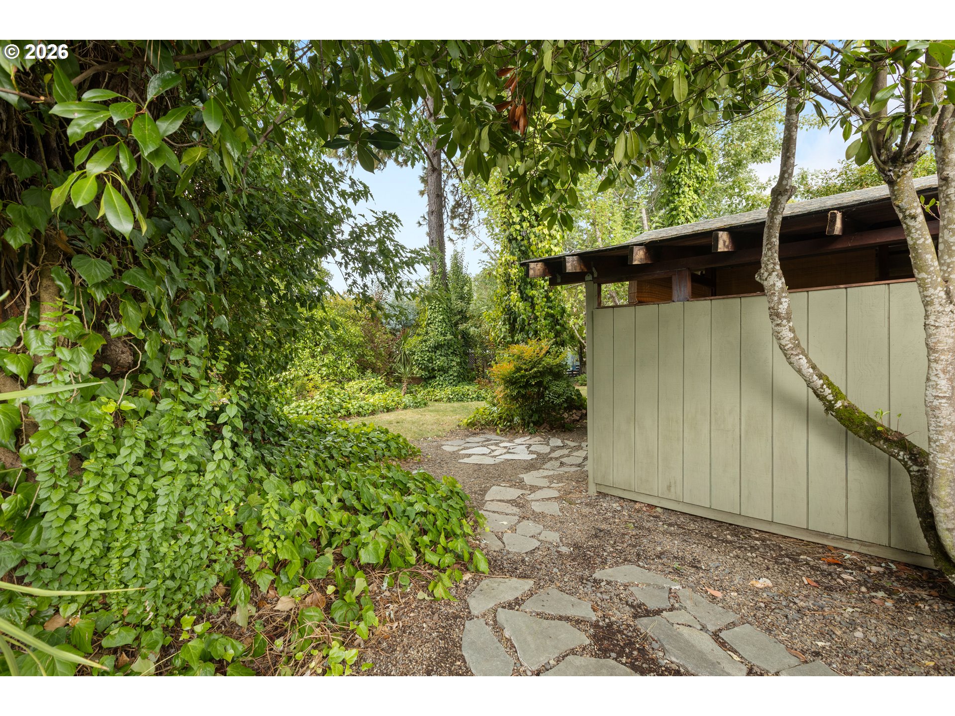 273 Eddy St Property Photo 41