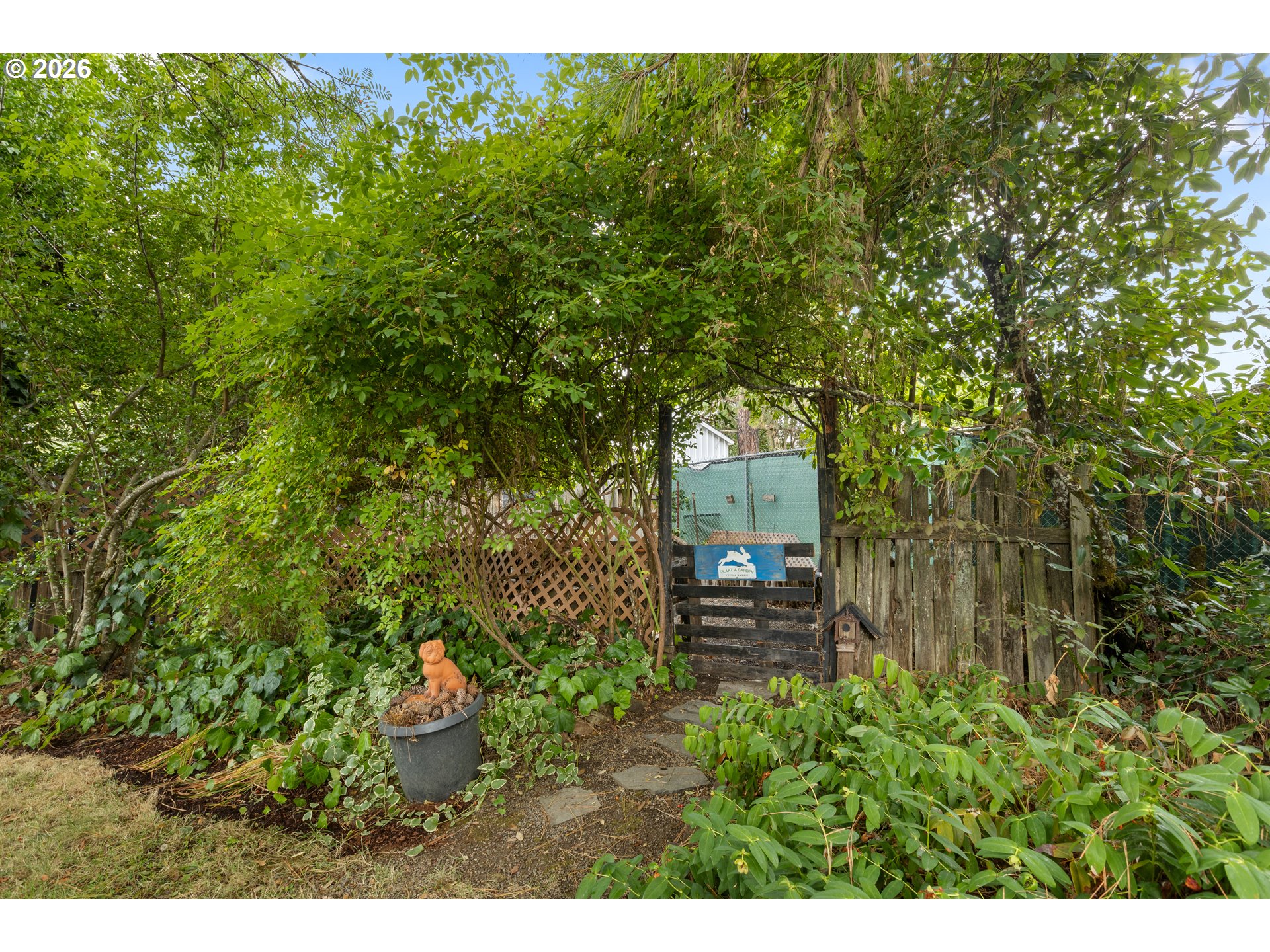 273 Eddy St Property Photo 46