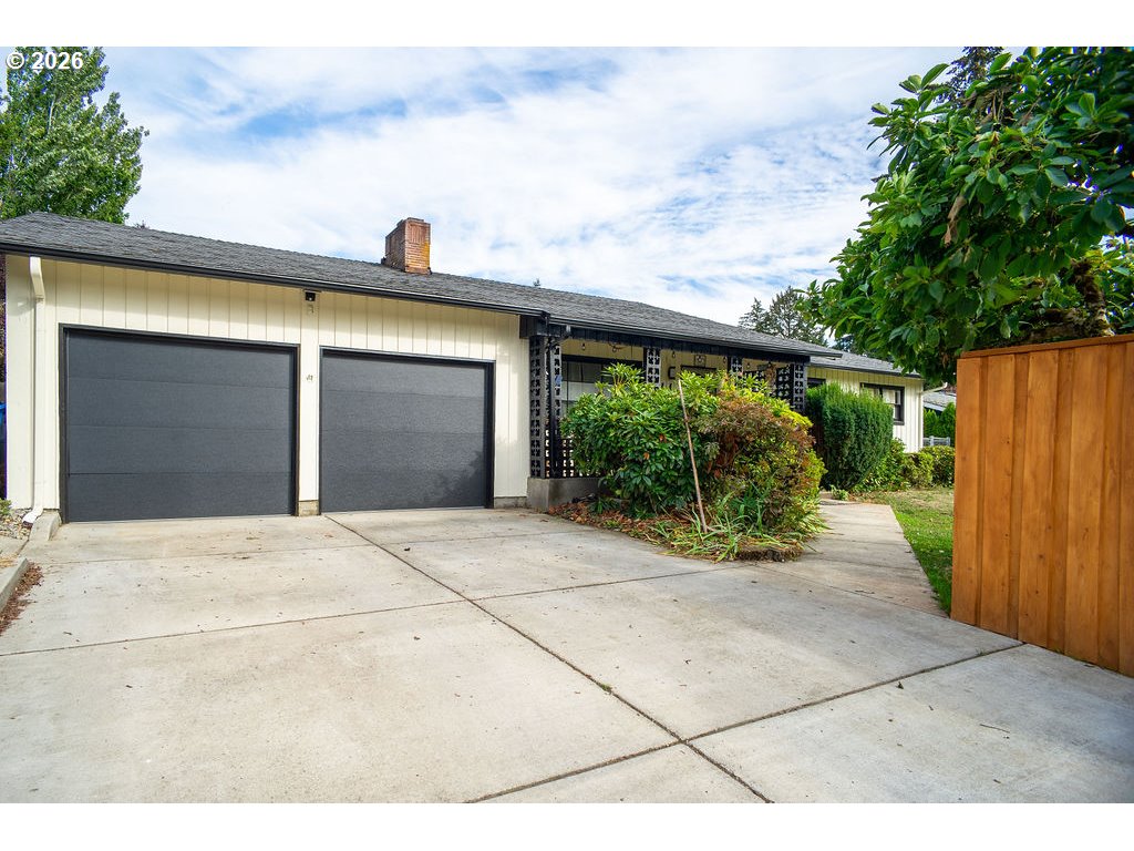 711 Se 101st Ave Property Photo 1