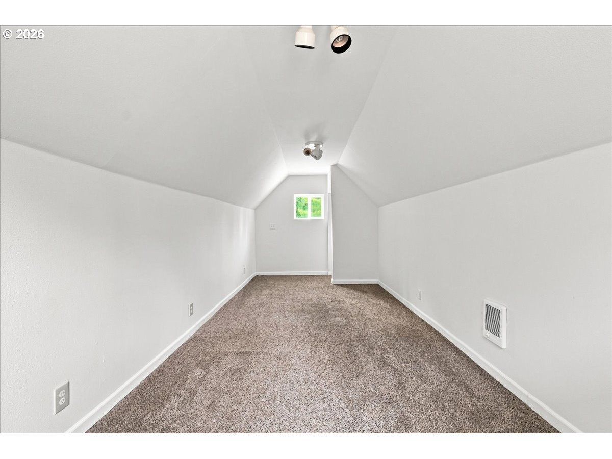 72 Brunning Rd Property Photo 19