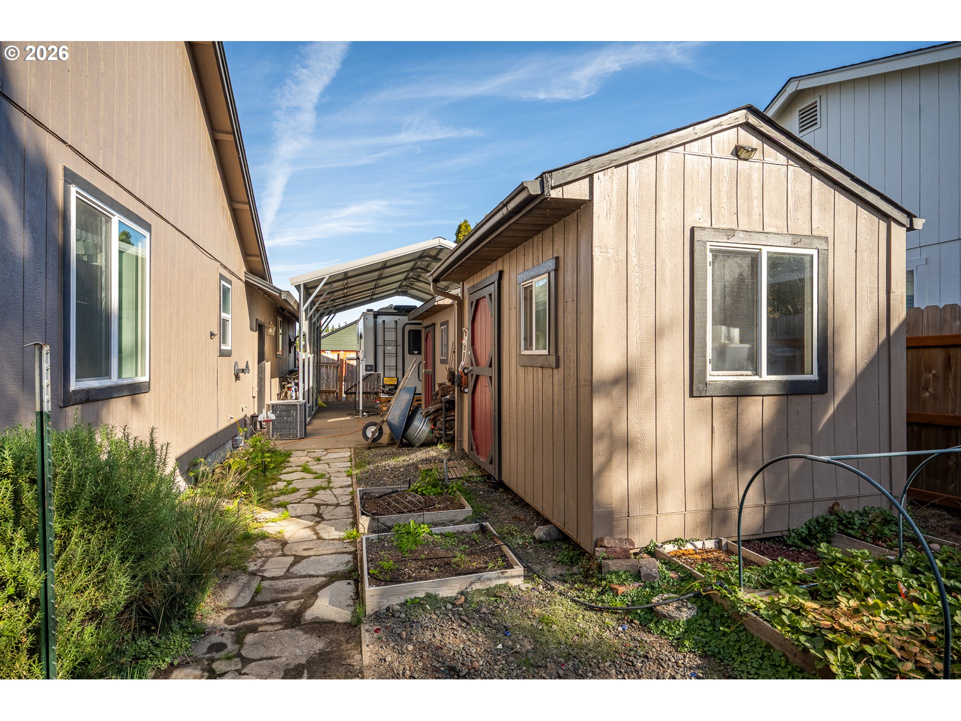 1061 Applegate Pl Property Photo 31