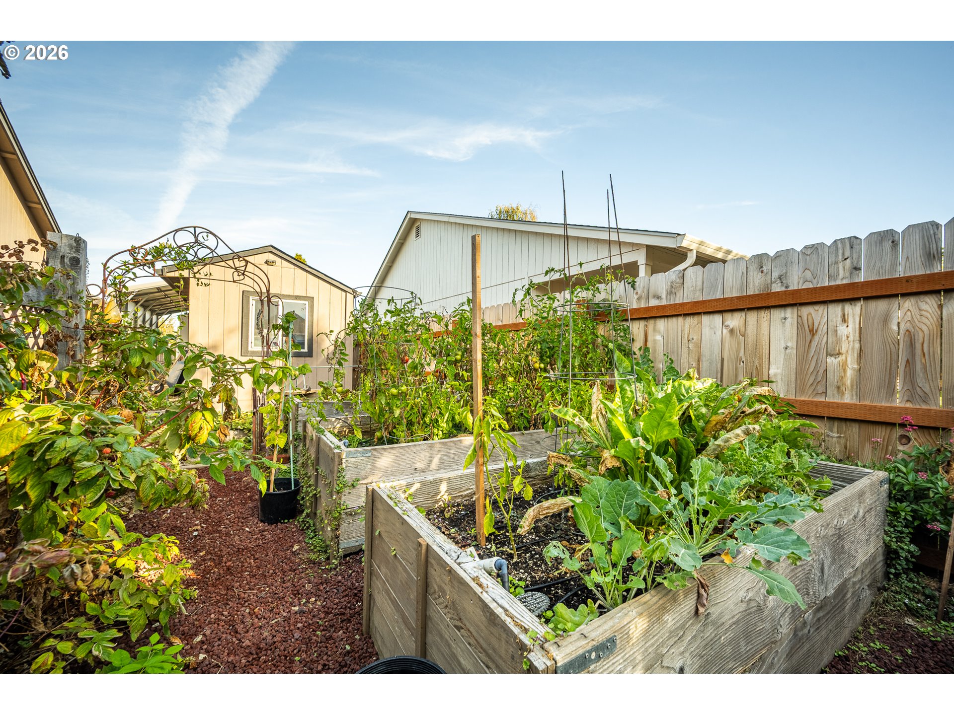 1061 Applegate Pl Property Photo 35
