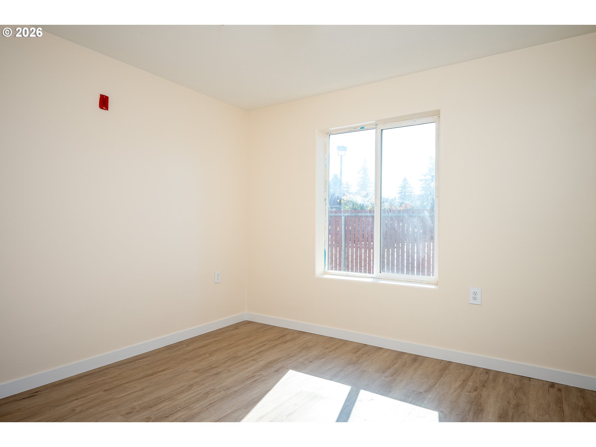 665 Se 197th Ave Property Photo 16