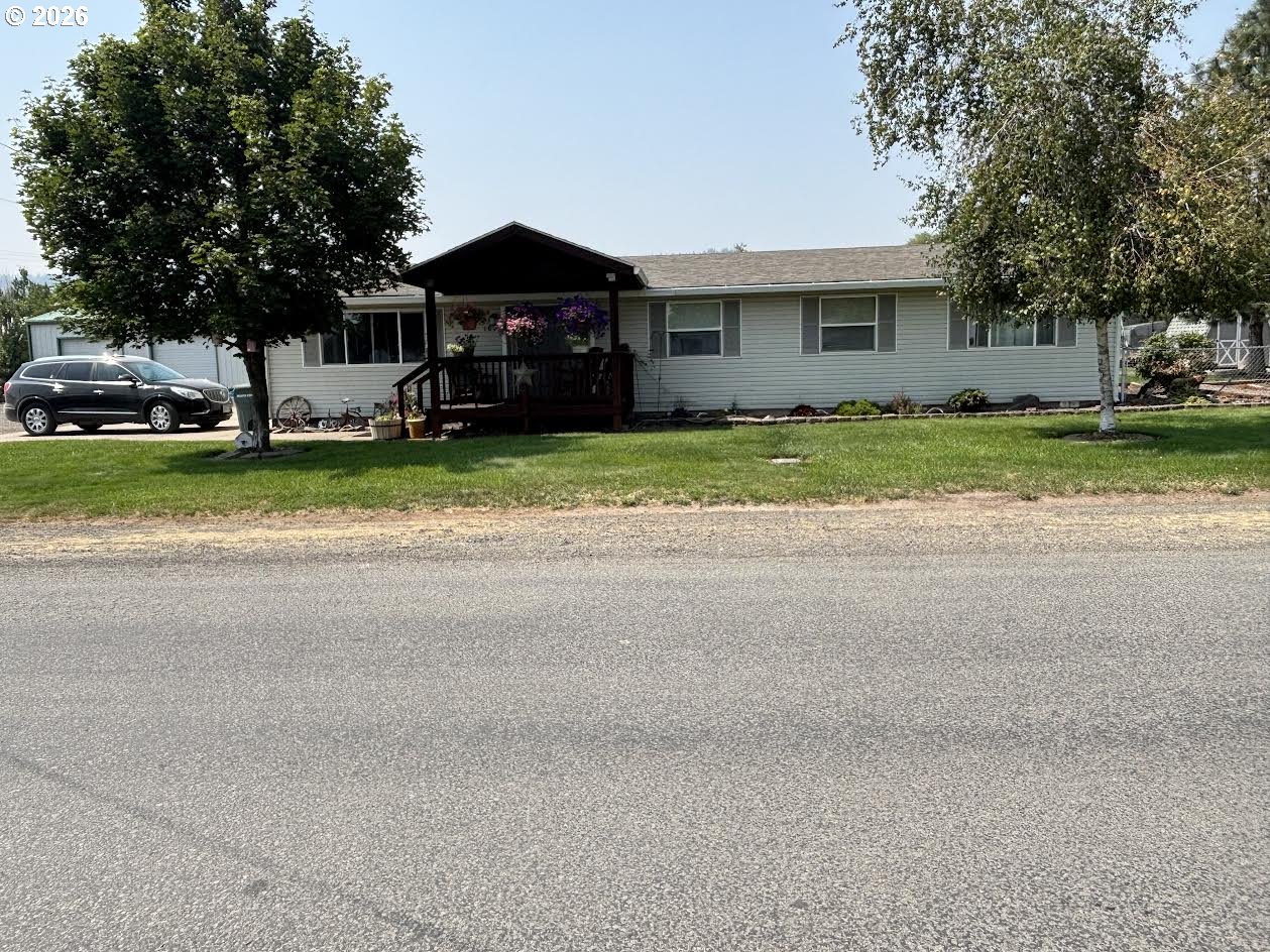 160 S 17th St Property Photo 1