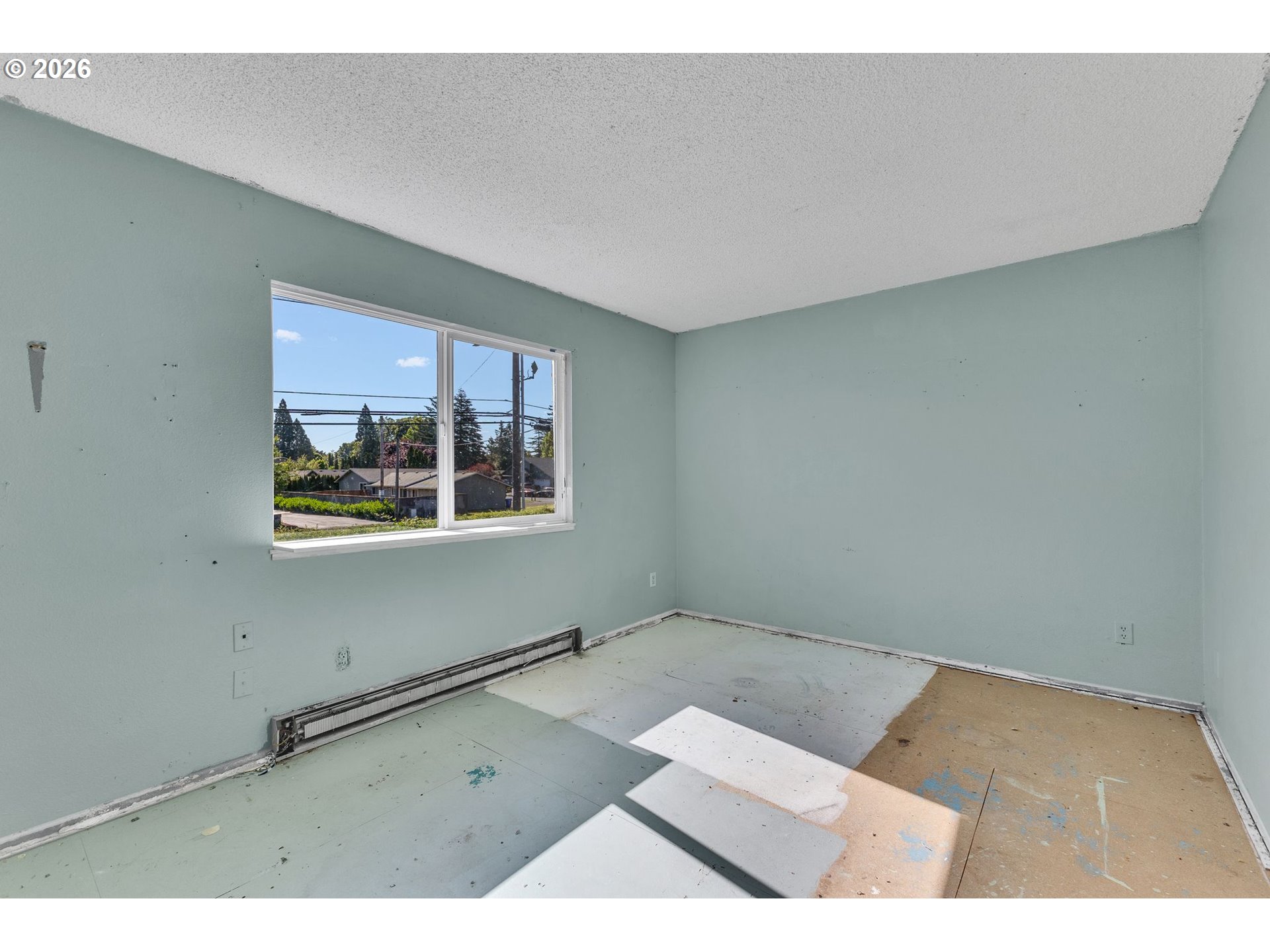 1537 Ne Kane Dr Property Photo 17