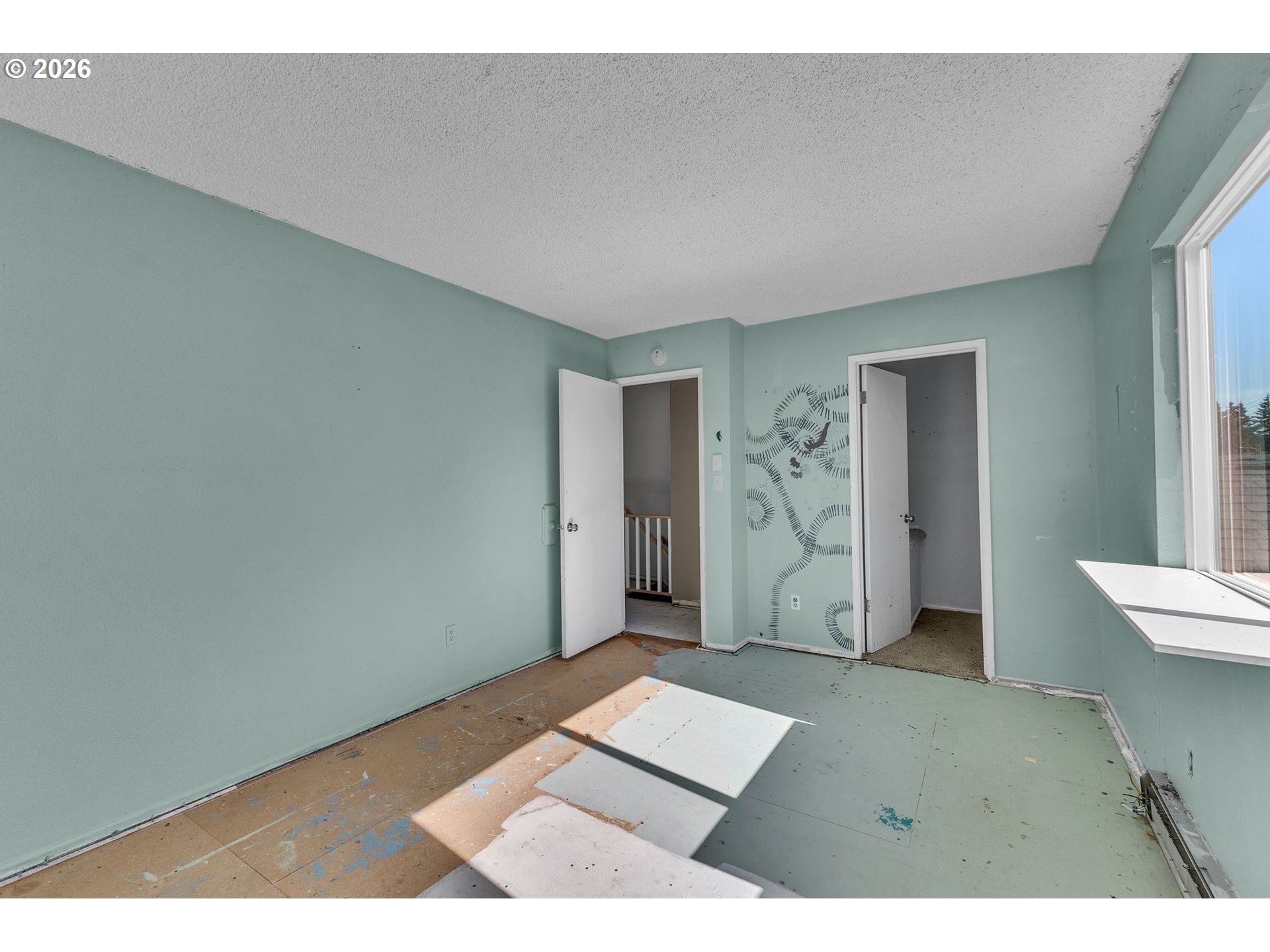 1537 Ne Kane Dr Property Photo 18