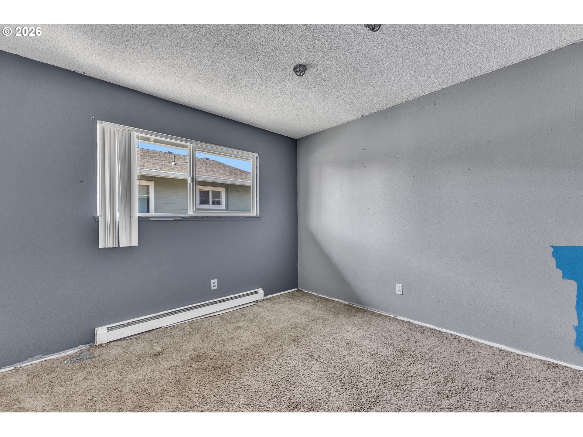1537 Ne Kane Dr Property Photo 23