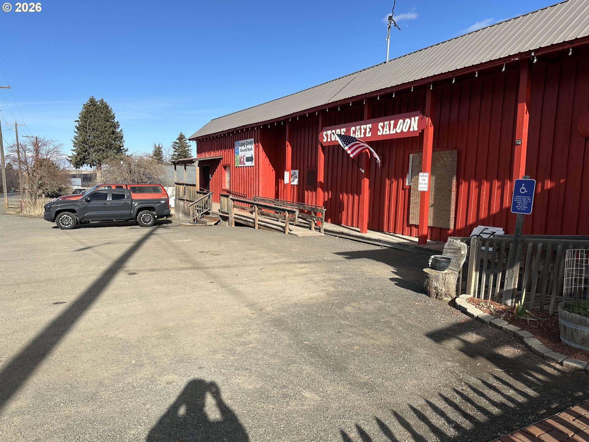 105 Highway 395 N Property Photo 2