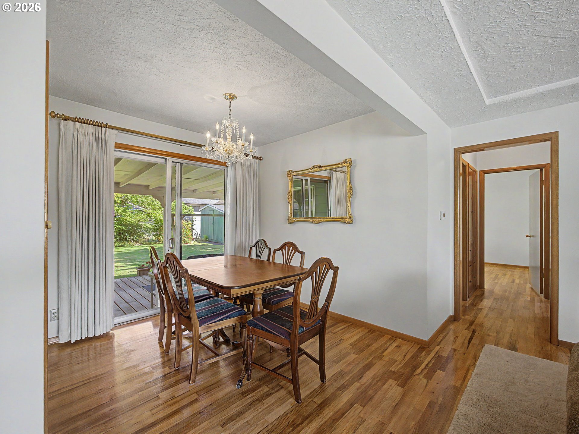 250 Se Juniper Ave Property Photo 7