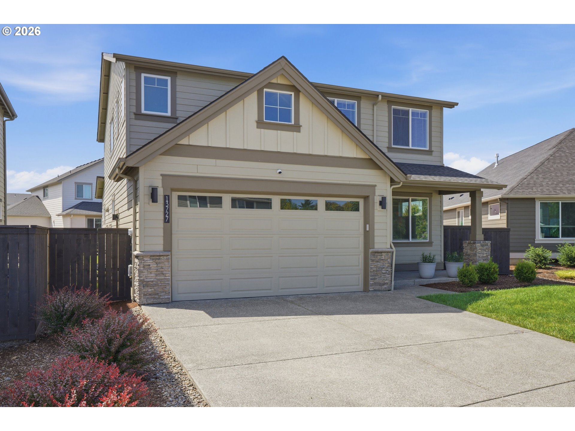 13727 Ne 101st Dr Property Photo 4
