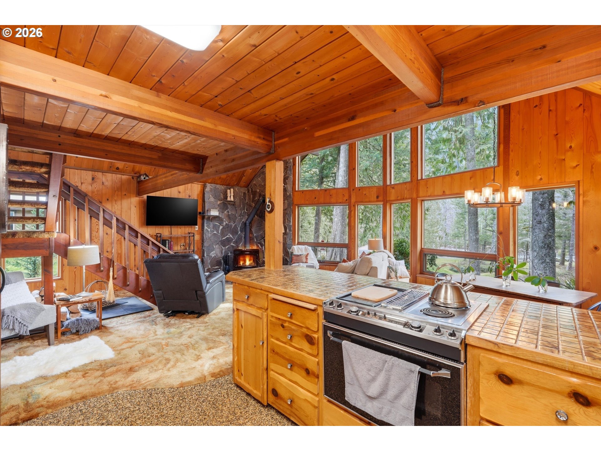 57206 E Marmot Rd Property Photo 11