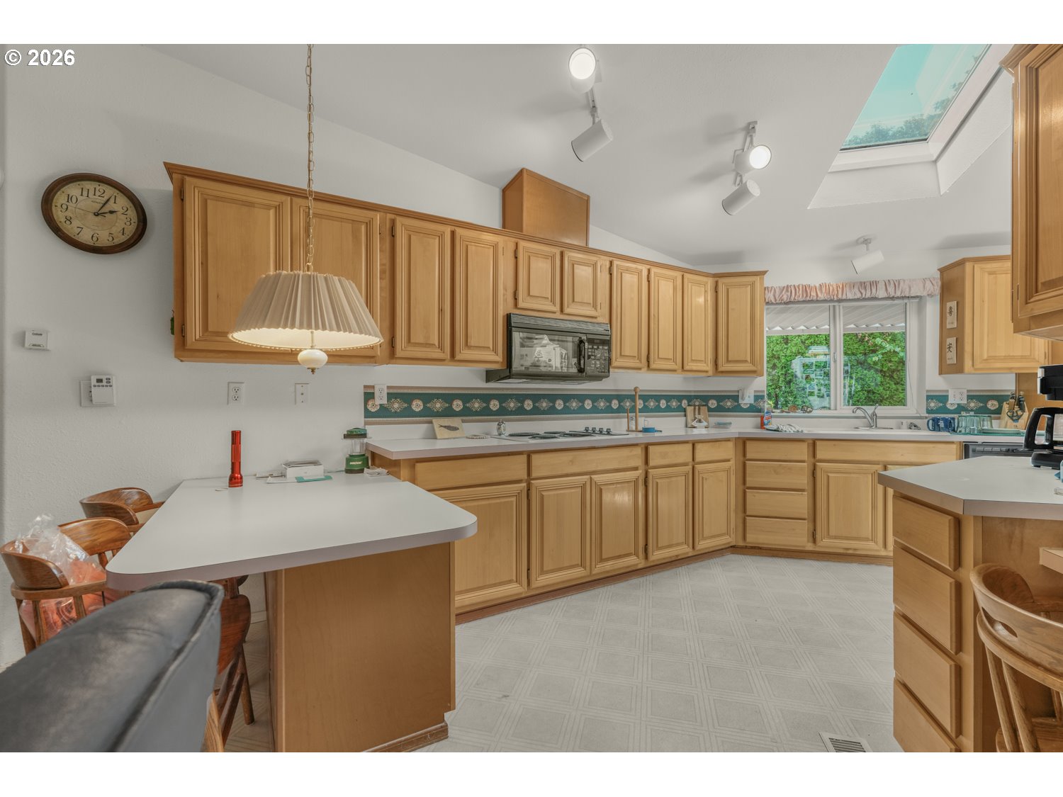 1655 S Elm St 500 Property Photo 12