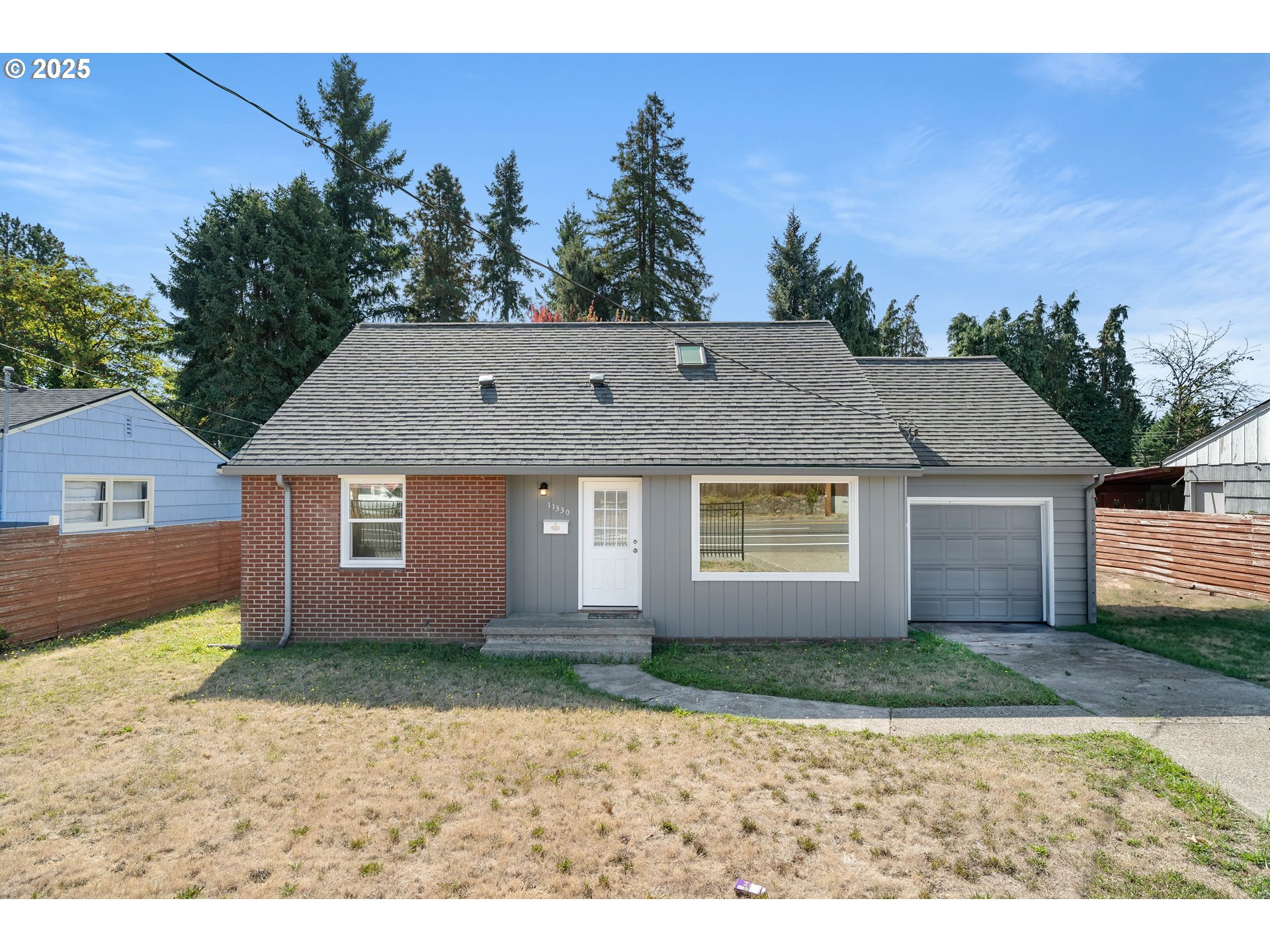 11330 Ne Glisan St Property Photo 1