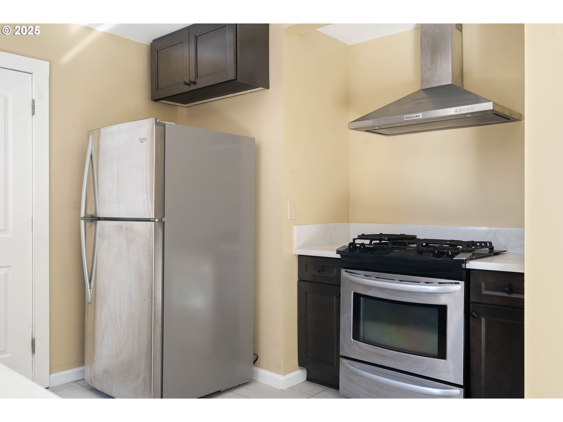 11330 Ne Glisan St Property Photo 11