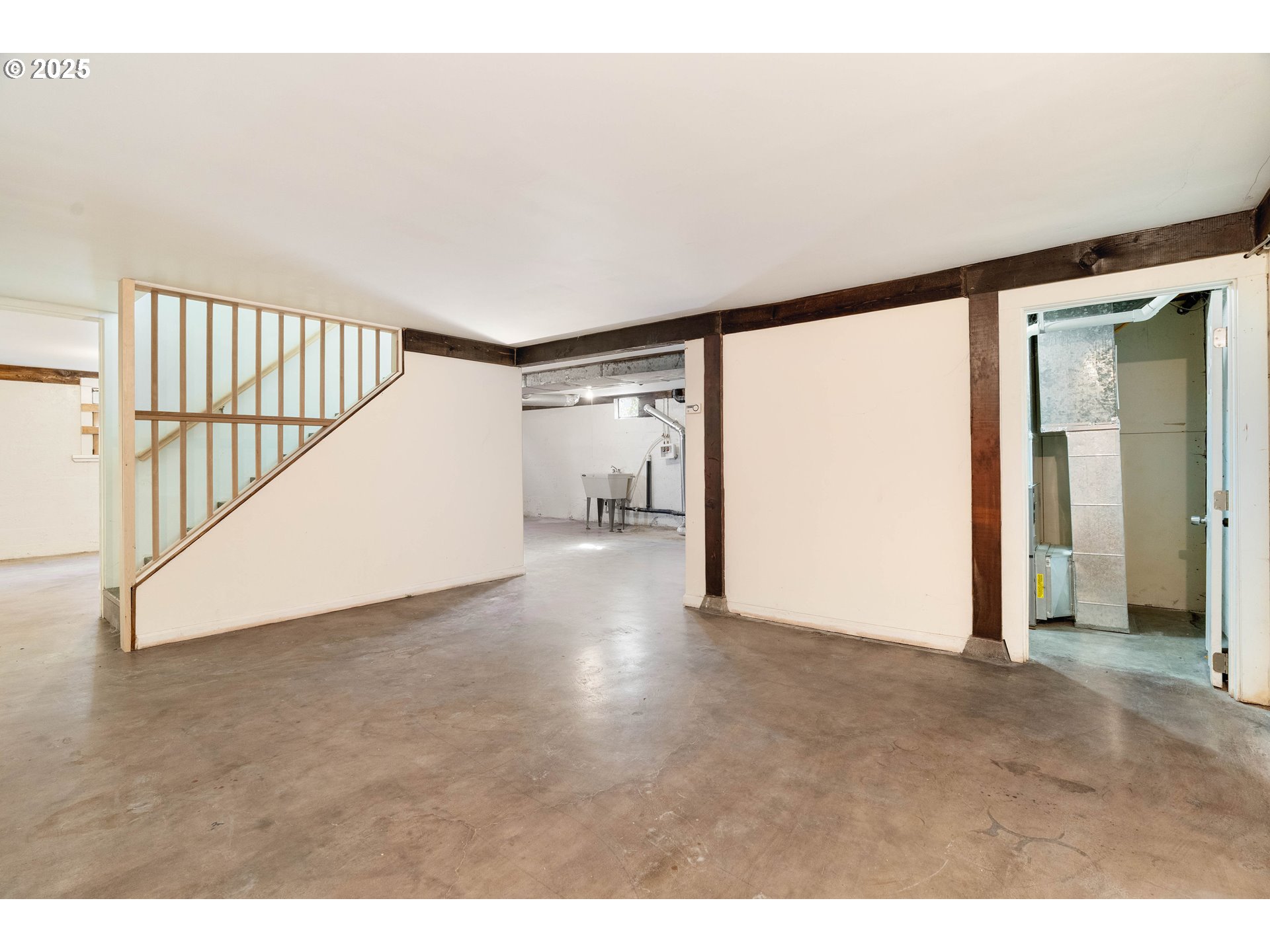 11330 Ne Glisan St Property Photo 26