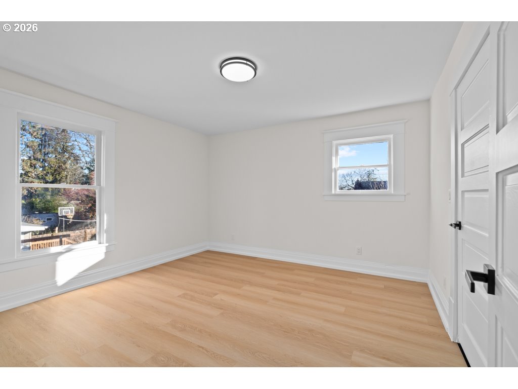 2136 N Webster St Property Photo 9