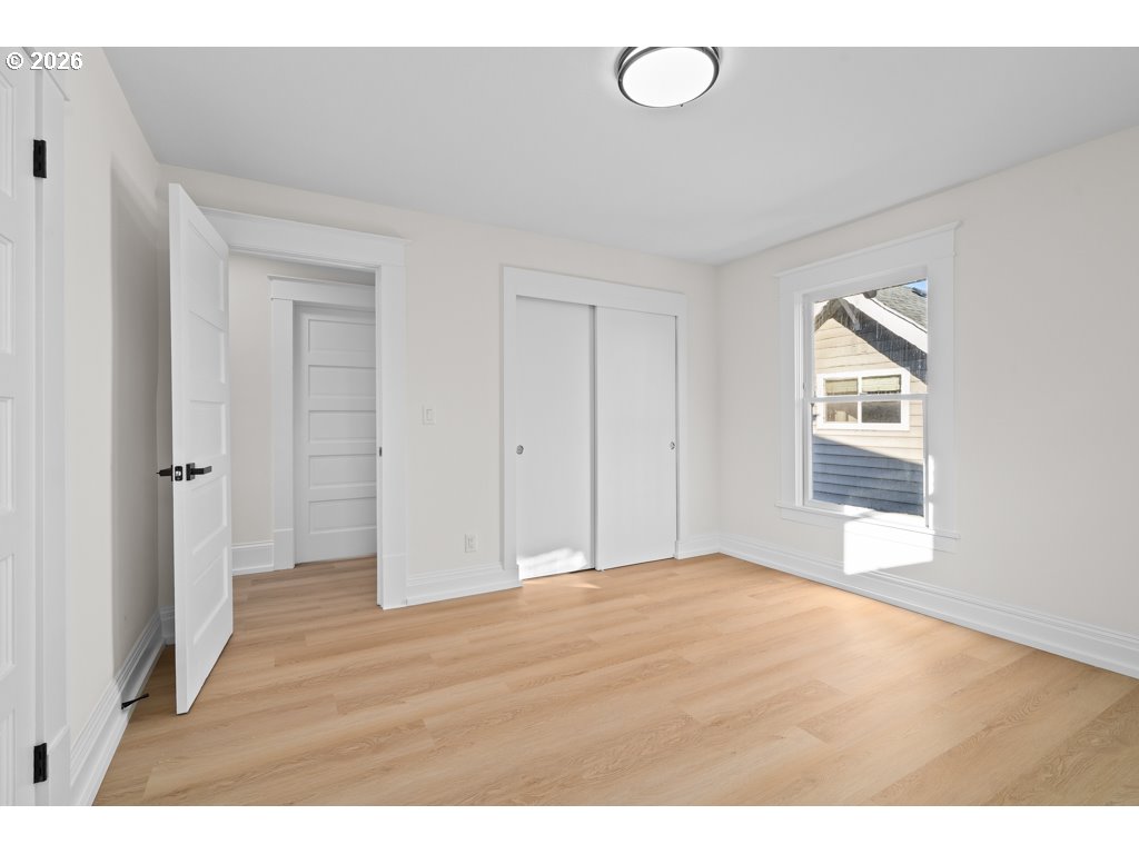 2136 N Webster St Property Photo 11