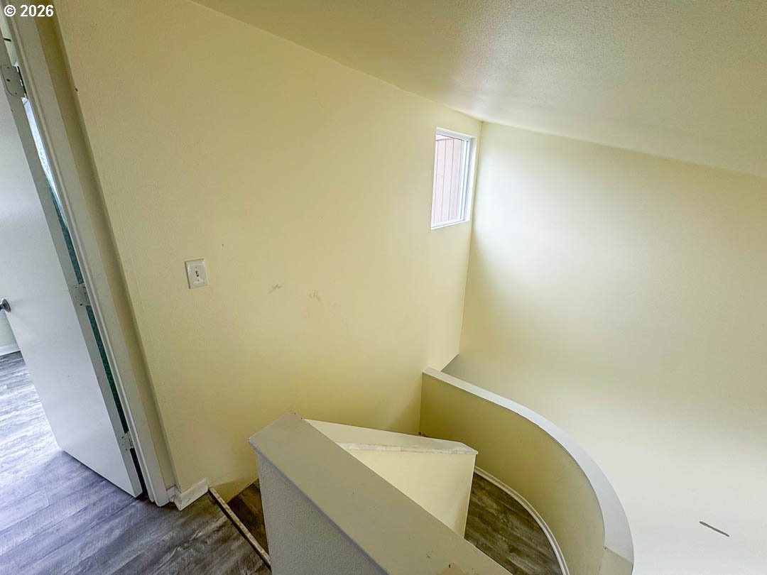 1572 Nw Tanasbrook Ct Property Photo 9