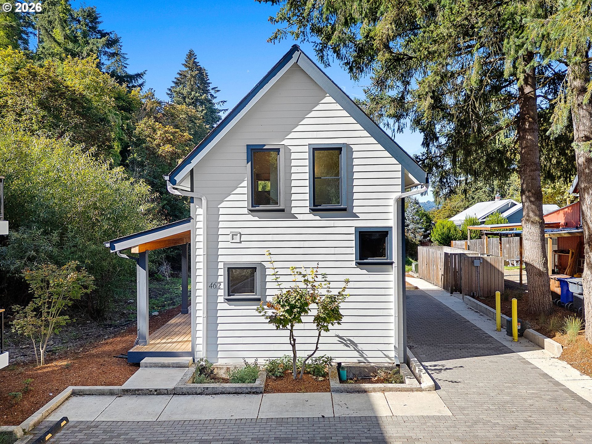450 Miller St Property Photo 10
