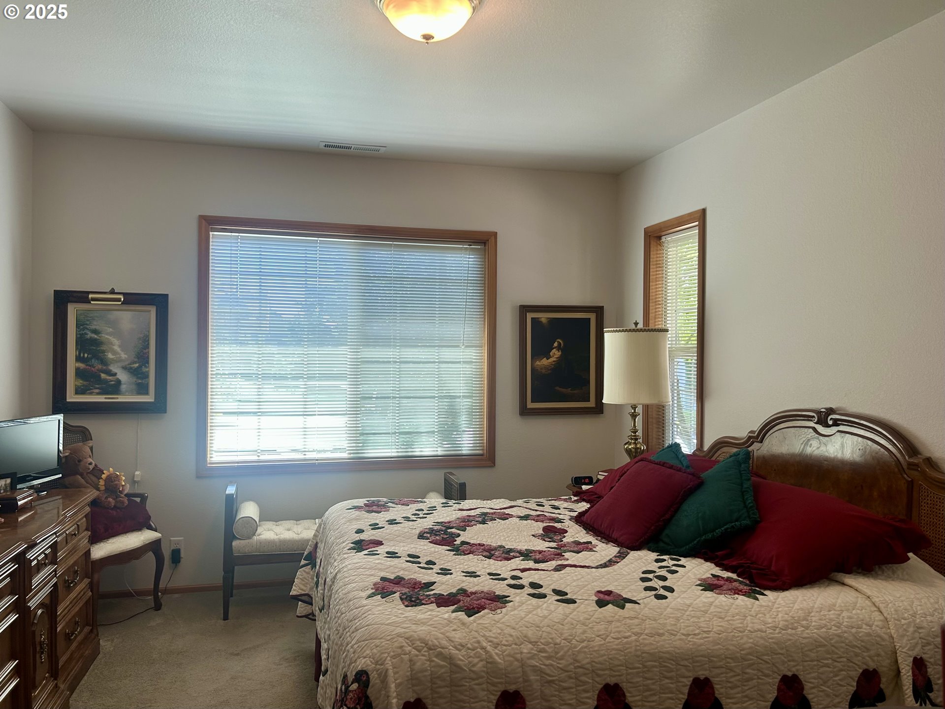 2063 Lake Wind Dr Property Photo 8