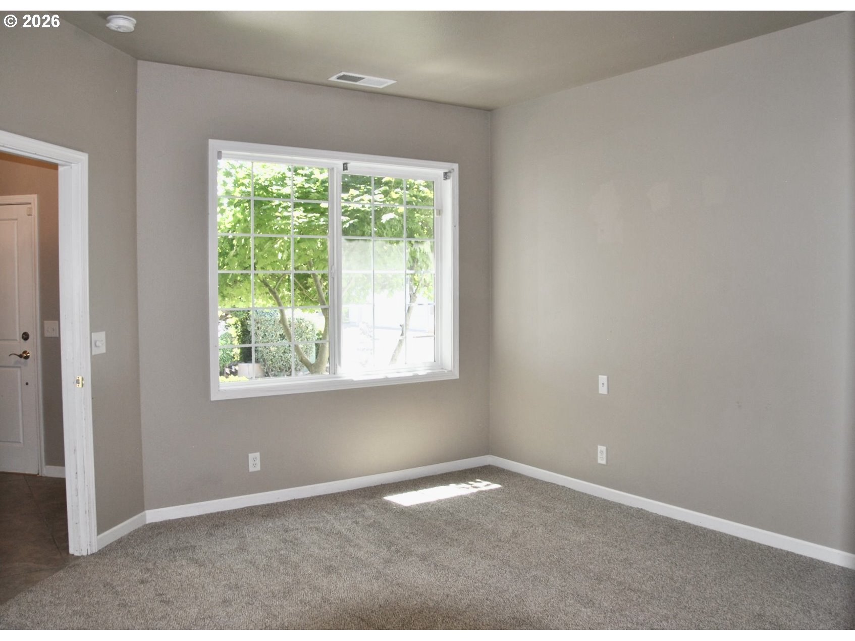 2063 Lake Wind Dr Property Photo 17
