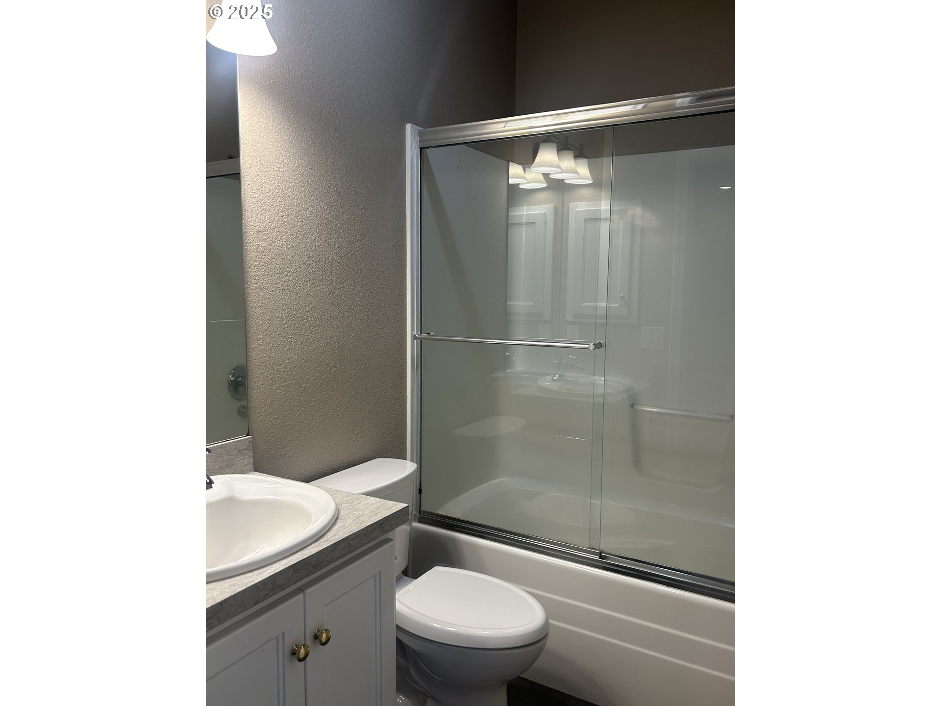 2063 Lake Wind Dr Property Photo 25