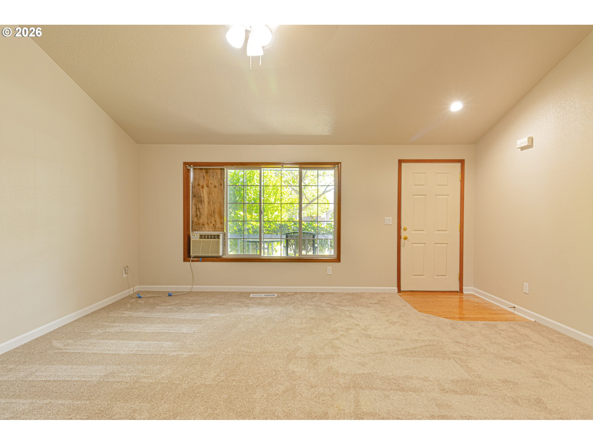 1729 Hartford Dr Property Photo 7