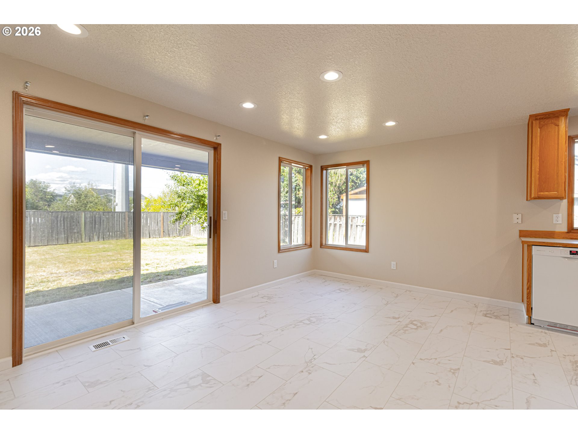 1729 Hartford Dr Property Photo 10