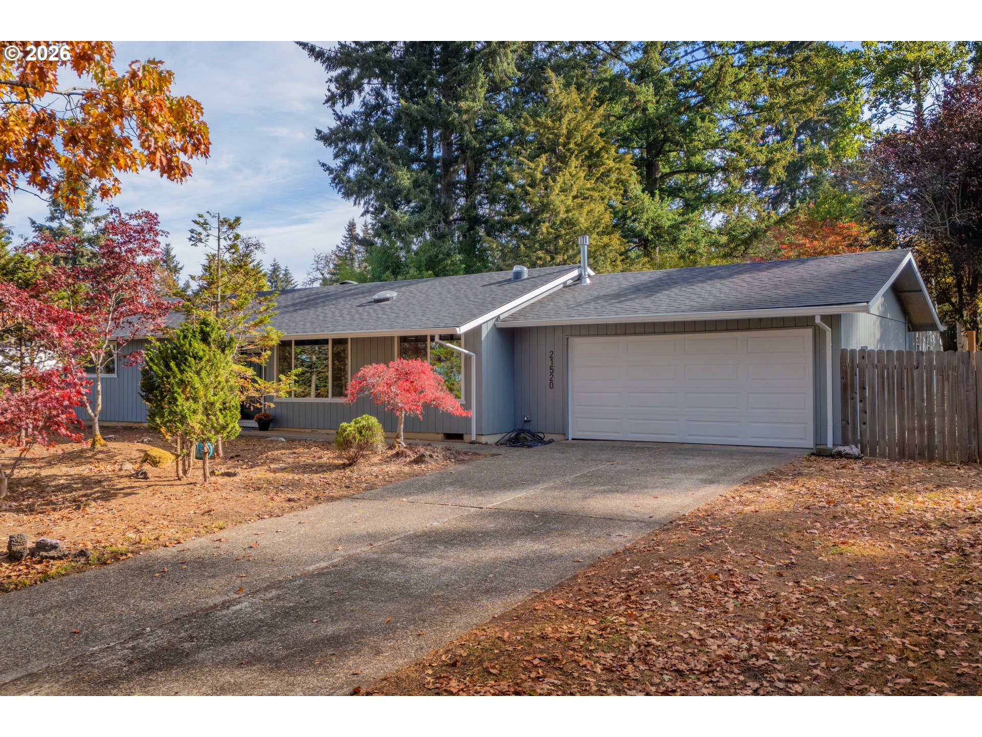 21520 S Lee Dr Property Photo 3