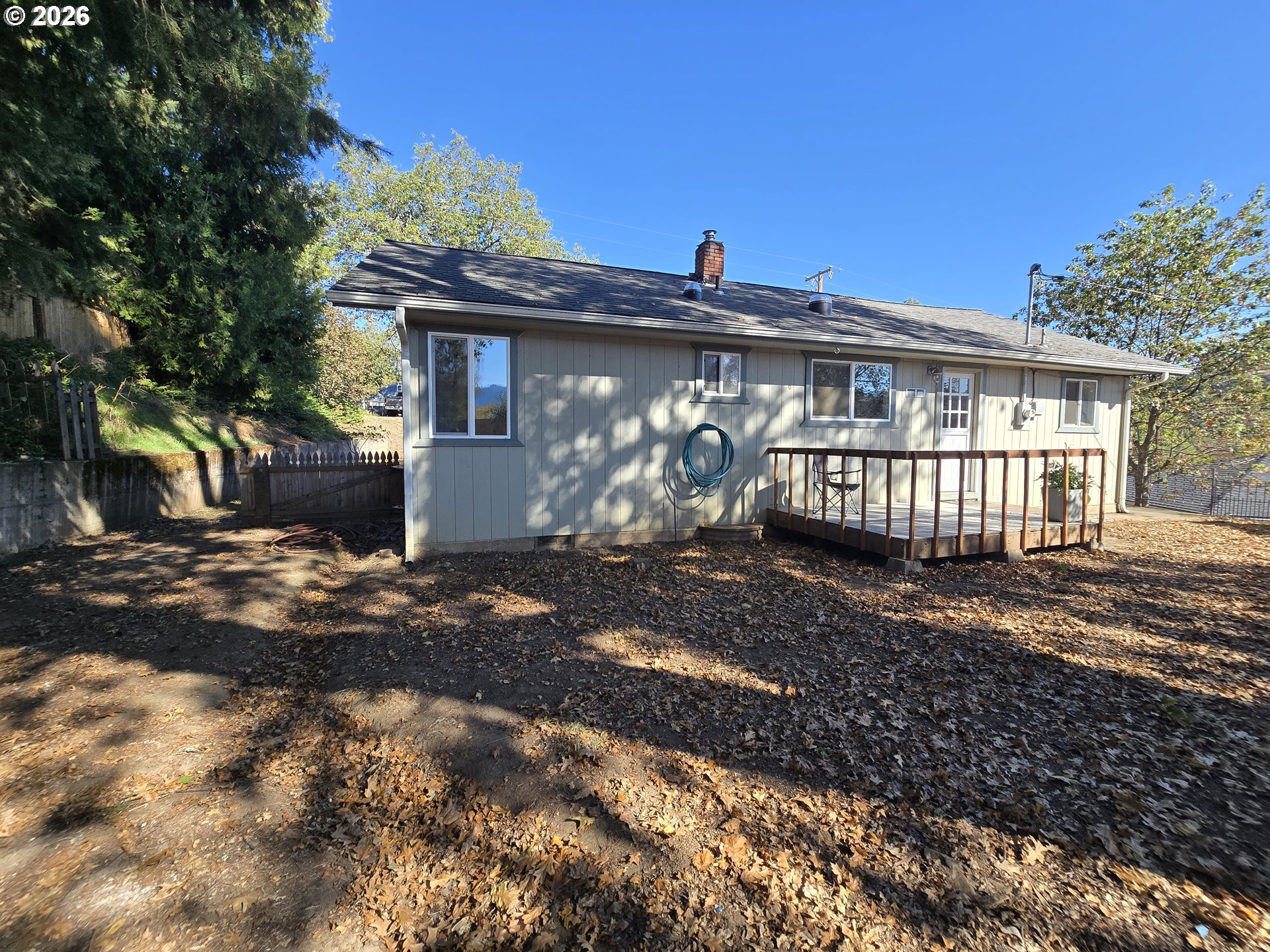 954 Ne Madrona Dr Property Photo 6